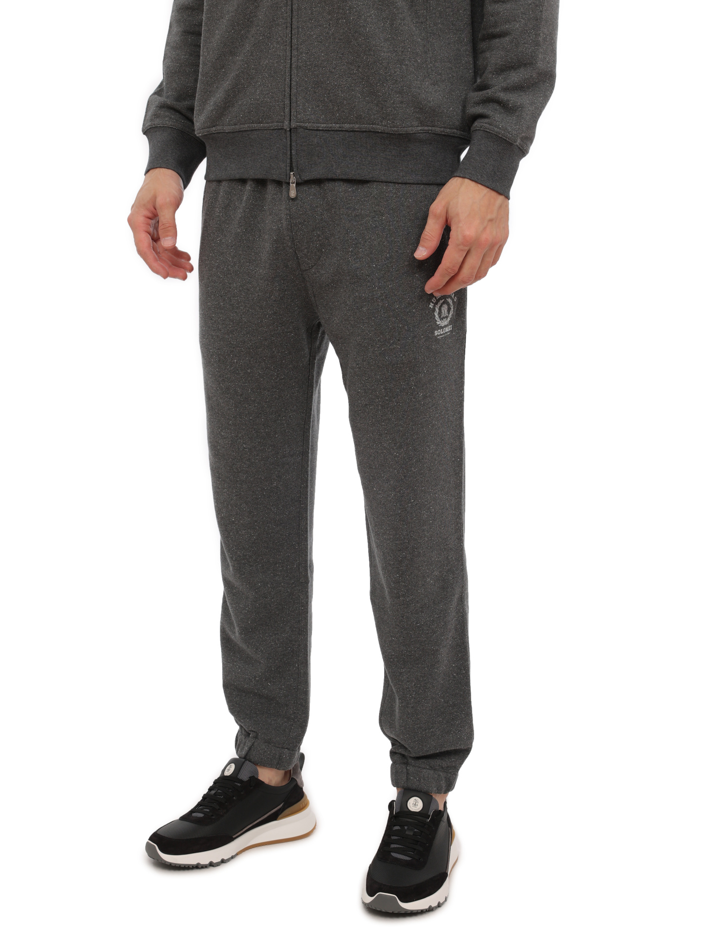 Брюки Brunello Cucinelli MTU22B2206 CGD54 серые мужские с логотипом — купить в интернет-магазине Verdistore