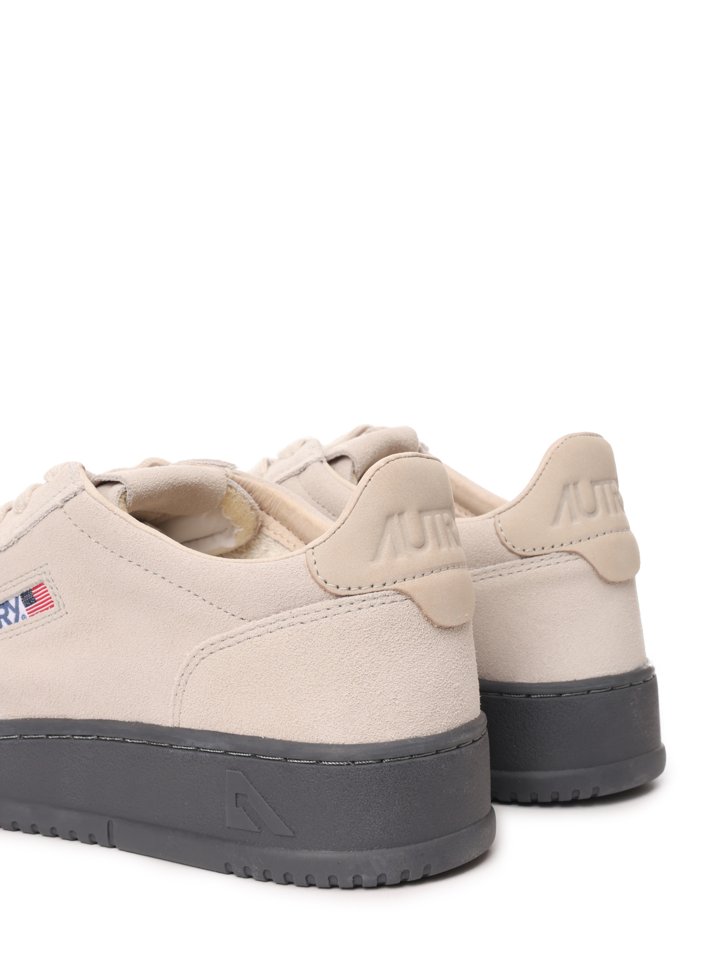 Кеды Autry AULM-XS20 светло-серые мужские из замши — купить в интернет-магазине Verdistore