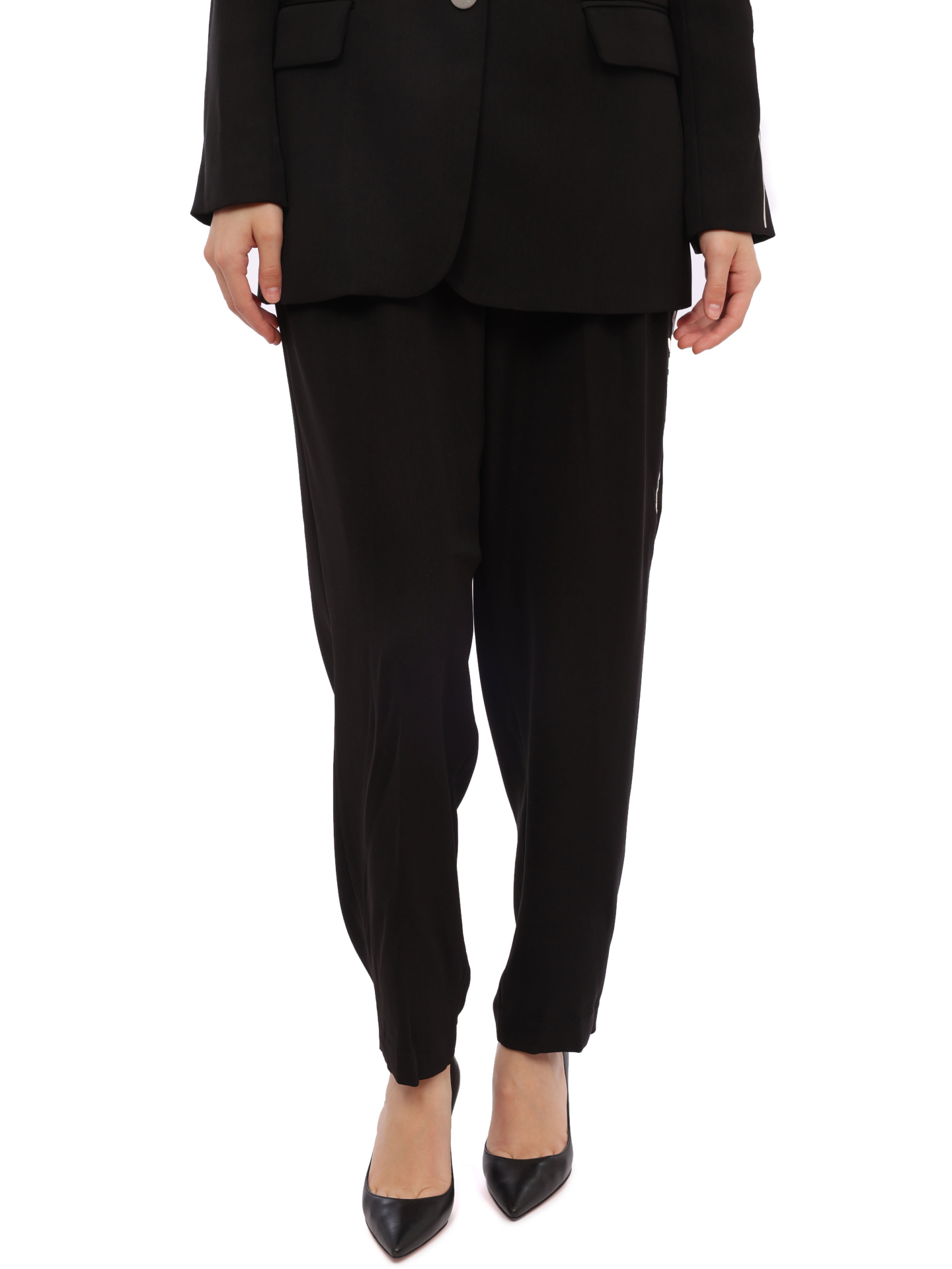 картинка Брюки Armani Exchange 6RYP05 YN4LZ 1200 черные женские с логотипом от магазина Verdistore