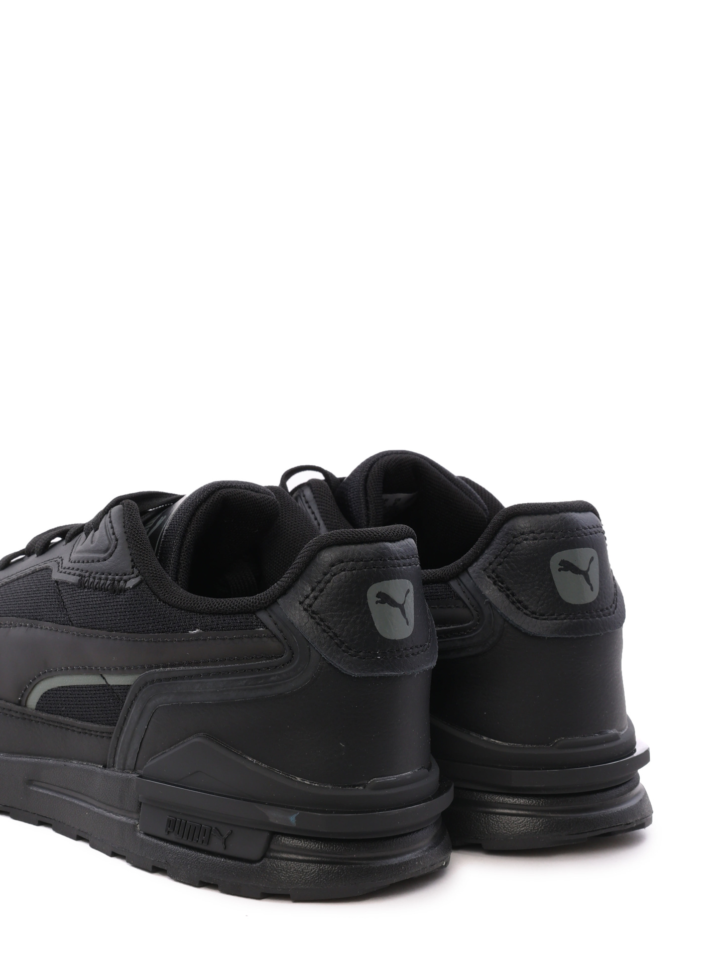 Кроссовки черные комбинированные с замшевой вставкой на носке — купить в интернет-магазине Verdistore