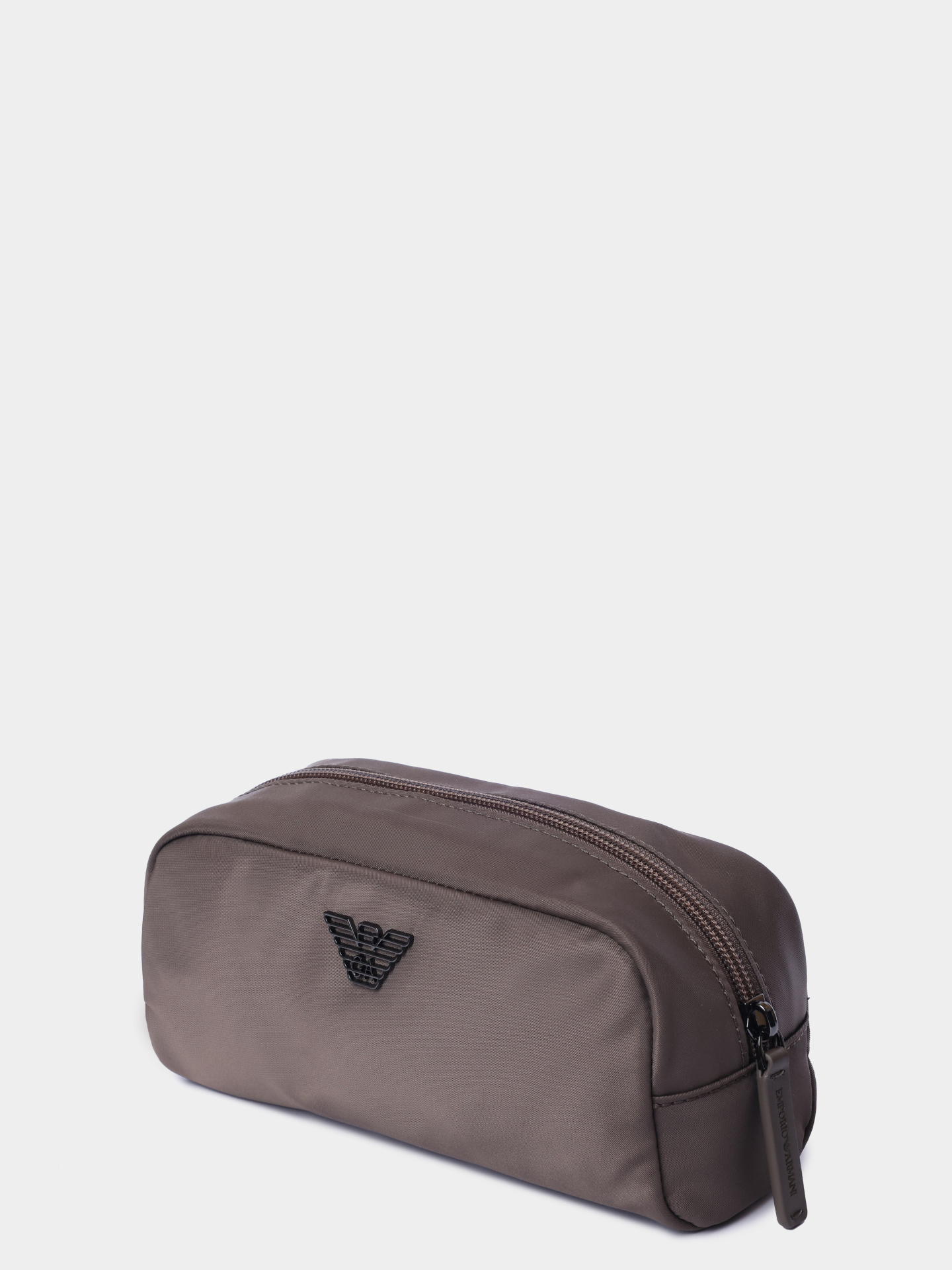 Косметичка Emporio Armani EM003560 AF13454 U6200 коричневая мужская с крупным логотипом  — купить в интернет-магазине Verdistore