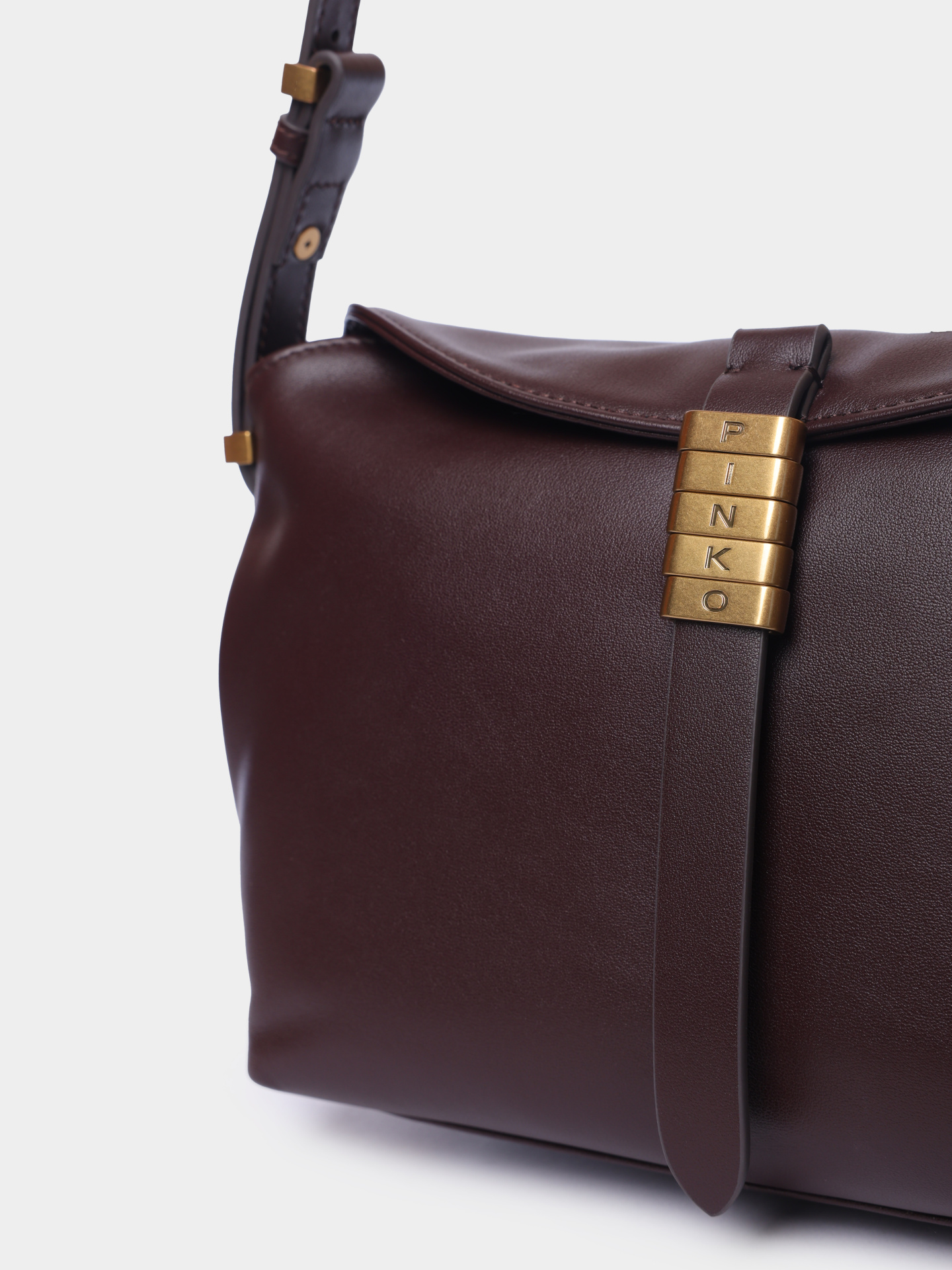 Сумка Pinko 105895 A1ZX LA7Q кожаная женская — купить в интернет-магазине Verdistore