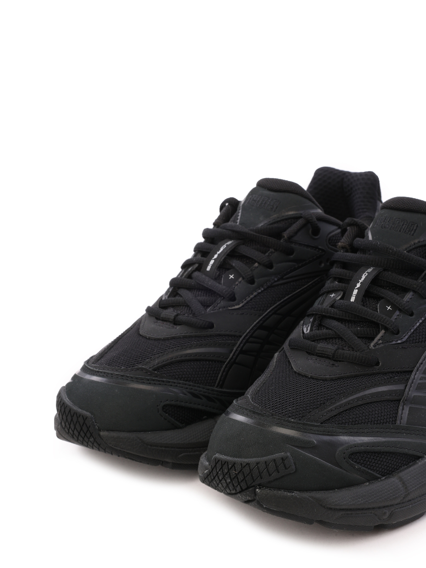 Кроссовки черные комбинированные на массивной подошве — купить в интернет-магазине Verdistore