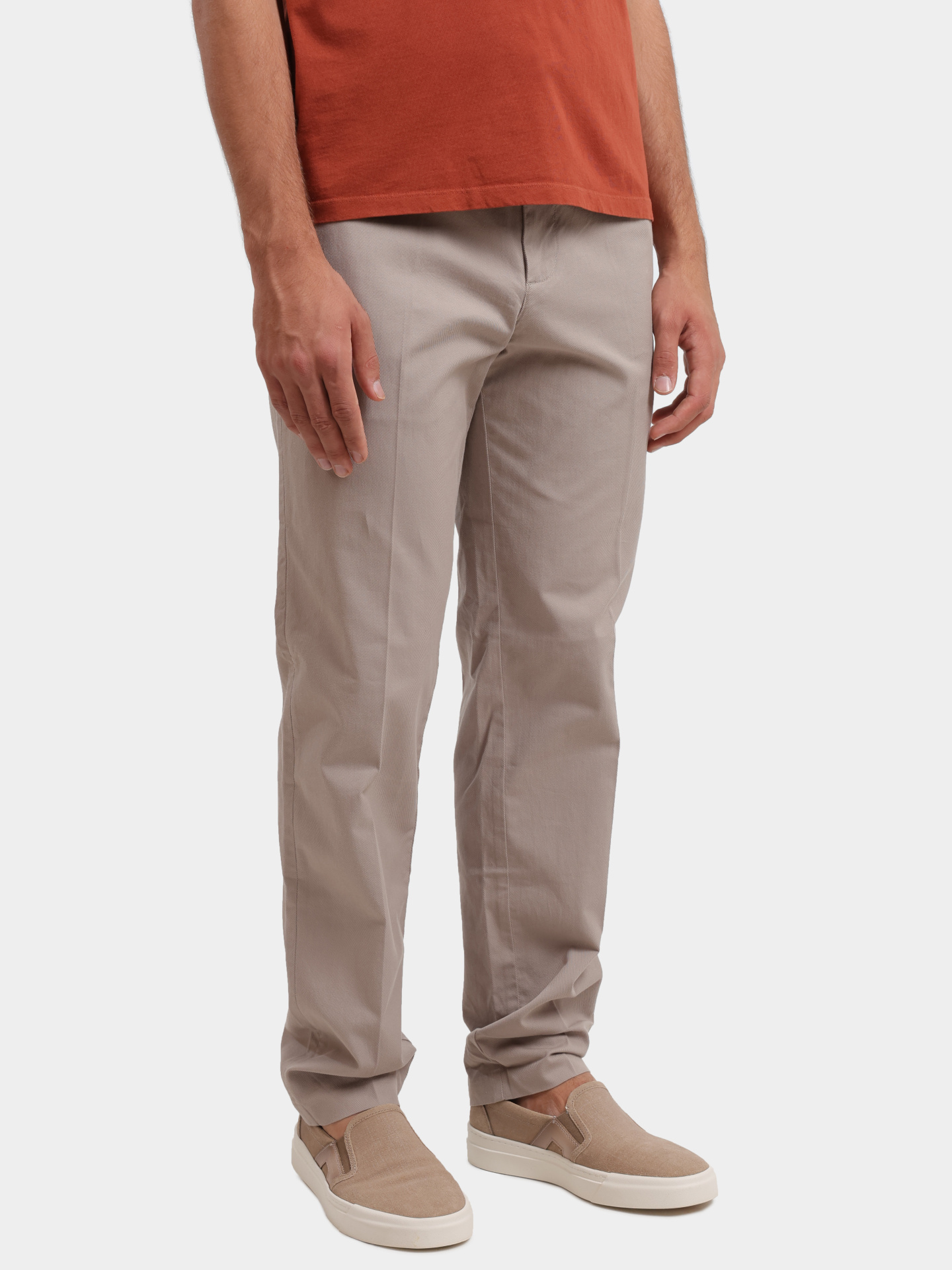Брюки Emporio Armani EM001505 AF13784 U6167 бежевые мужские из хлопка — купить в интернет-магазине Verdistore