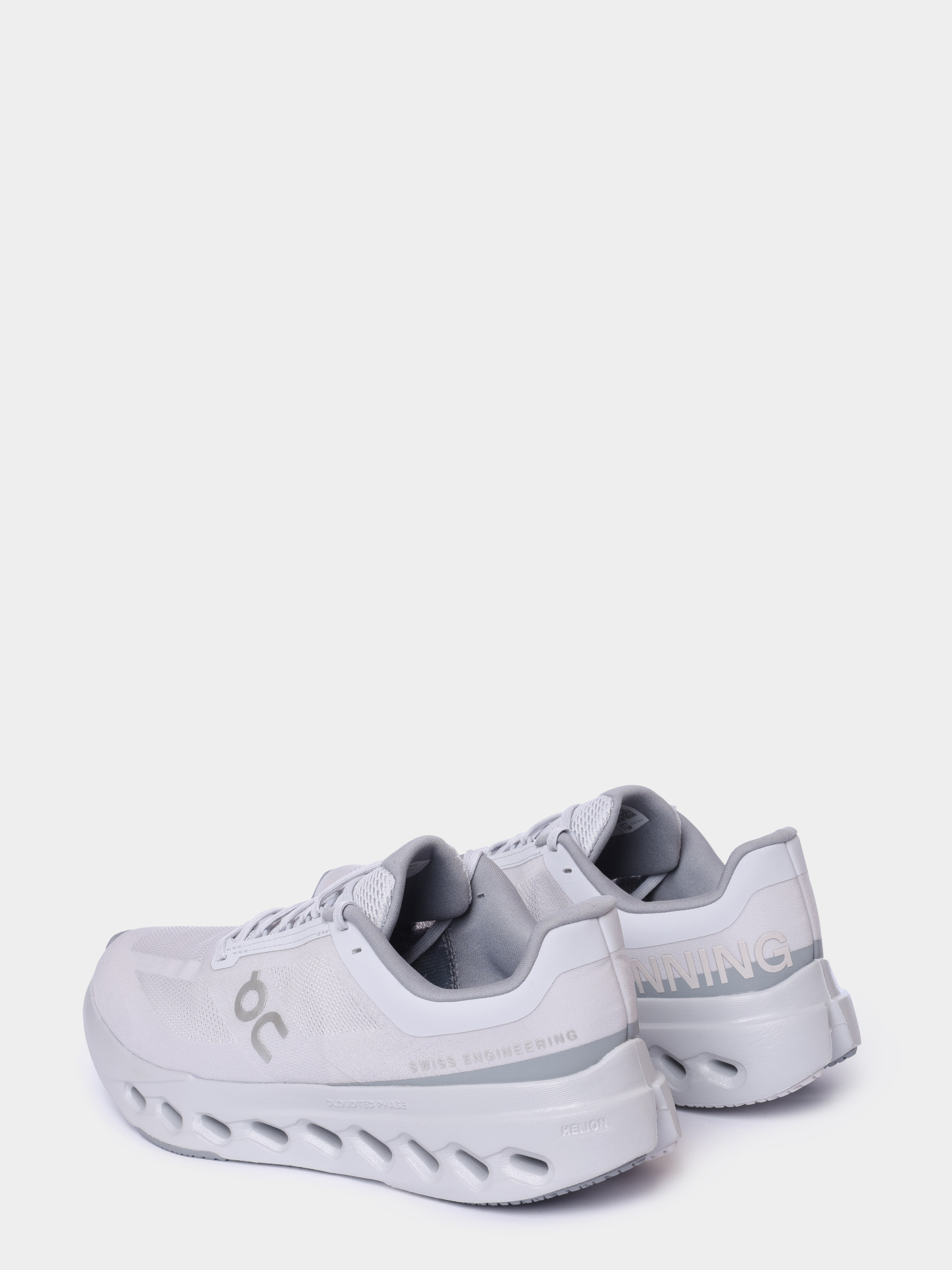 Кроссовки On Running 3ME30021067 Cloudsurfer Next серые мужские на амортизирующей подошве — купить в интернет-магазине Verdistore