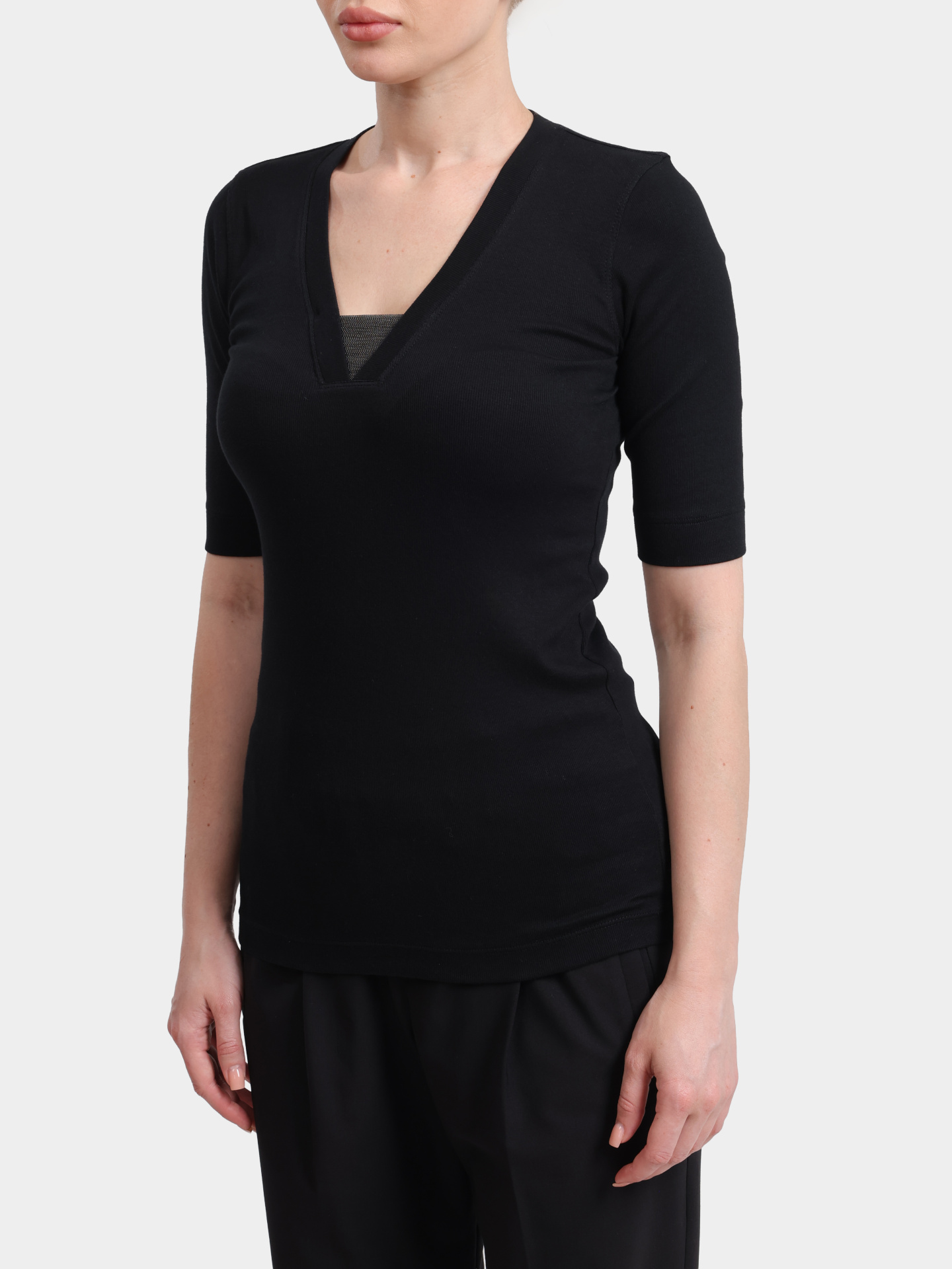 Футболка Brunello Cucinelli M0TC8EL692 C101 черная женская из хлопка — купить в интернет-магазине Verdistore