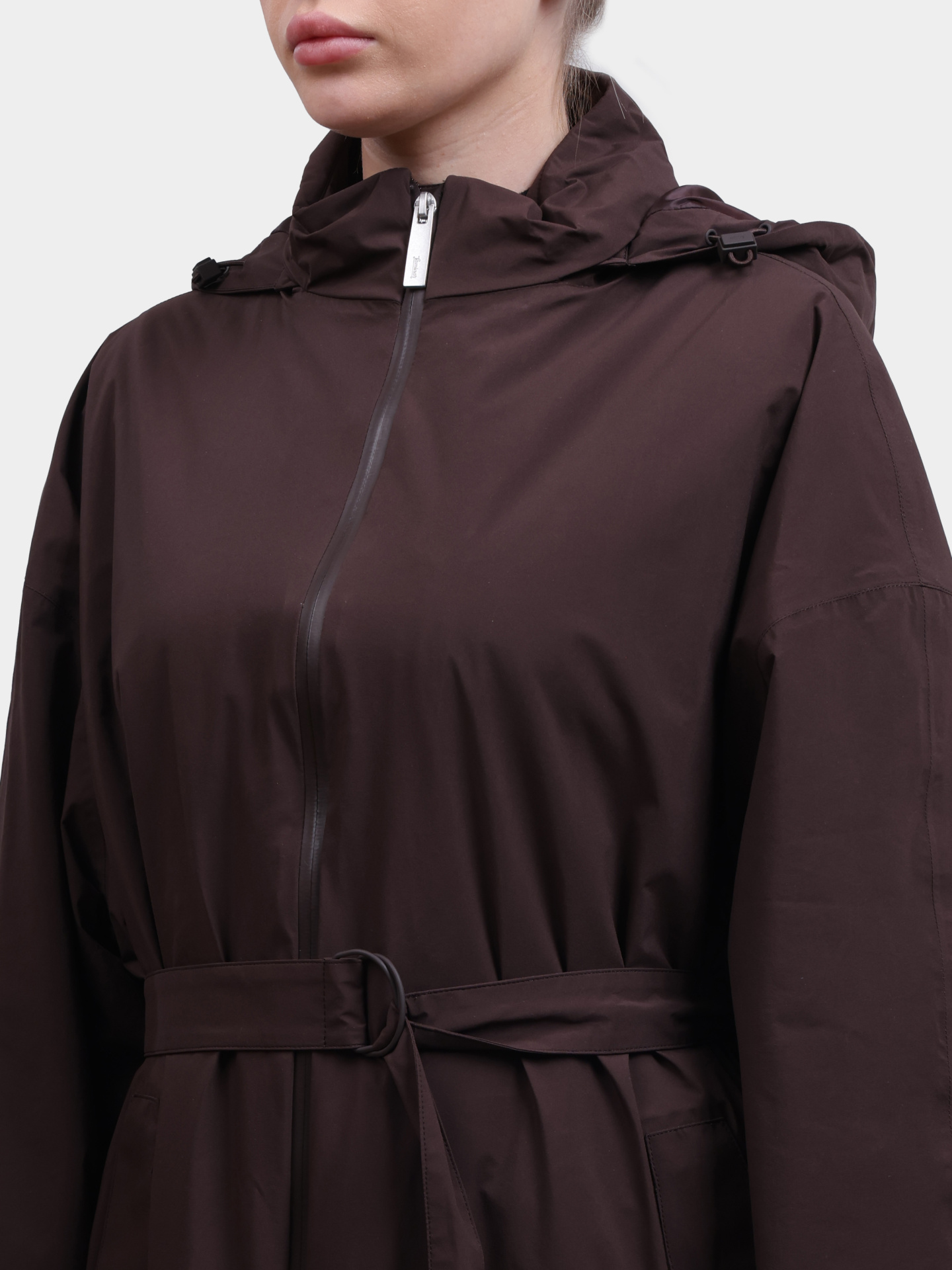 Плащ Herno Laminar IM00049DL 11128 8930 с капюшоном женский — купить в интернет-магазине Verdistore