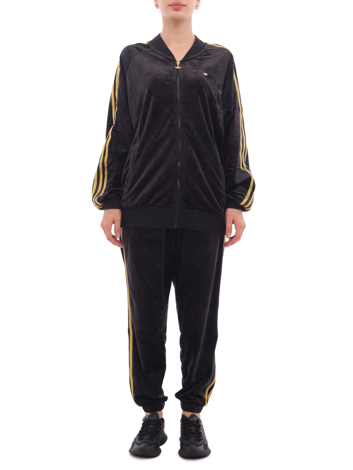 Мастерка Adidas H18020 черная женская из мягкого бархата — купить в интернет-магазине Verdistore