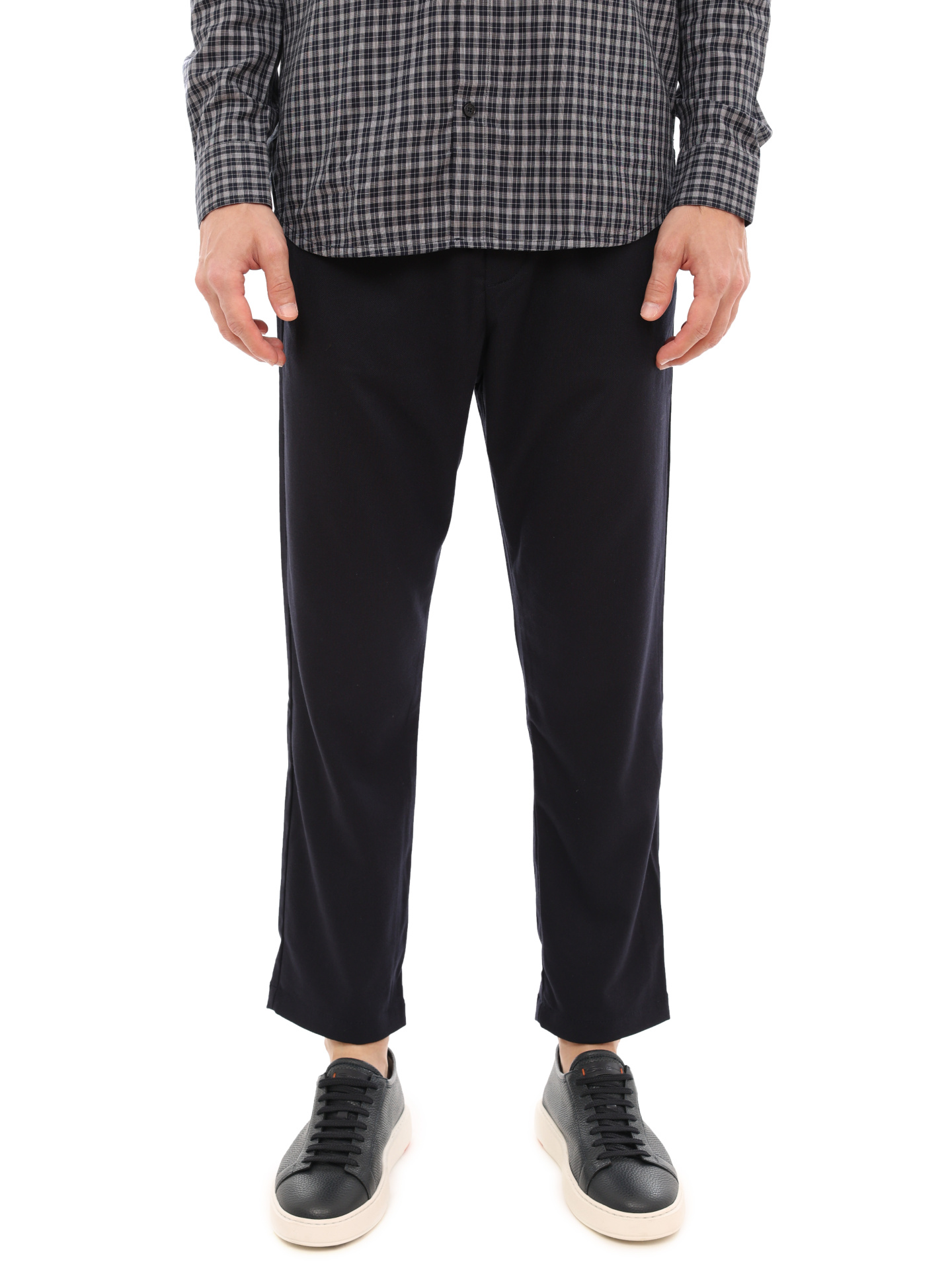 Брюки Armani Exchange 6LZP03 ZNYBZ 1510 темно-синие мужские укороченные — купить в интернет-магазине Verdistore
