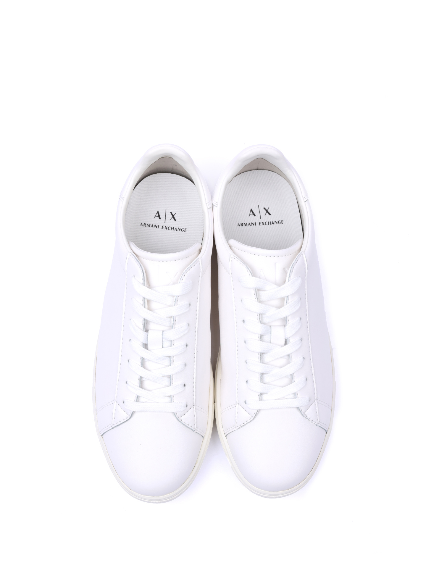 Кеды Armani Exchange XUX001 XV093 0001 белые мужские из кожи — купить в интернет-магазине Verdistore