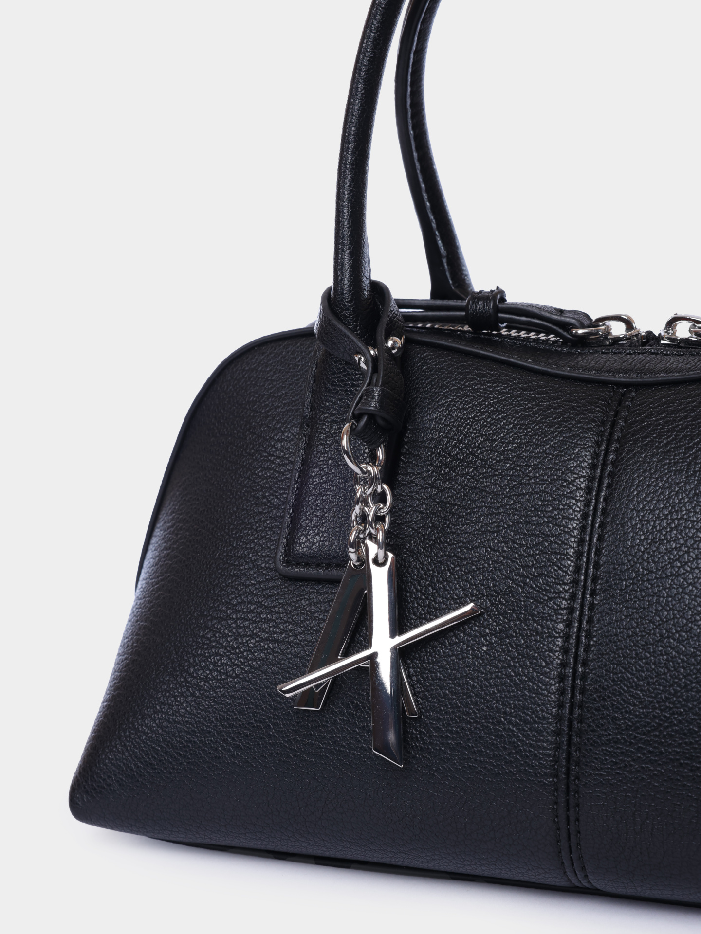 Сумка Armani Exchange XW001572 AF17127 UC001 черная женская — купить в интернет-магазине Verdistore