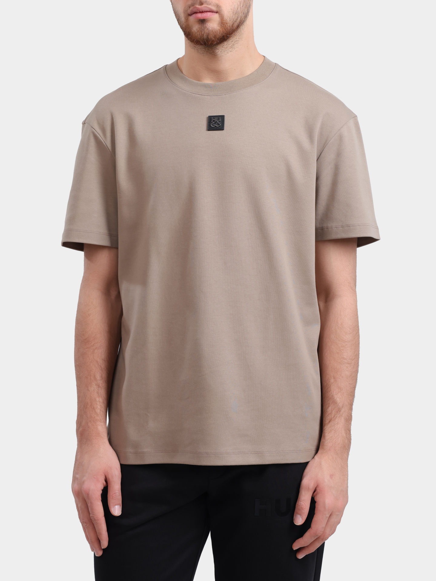 Футболка Hugo Dalile 10231453 бежевая мужская  — купить в интернет-магазине Verdistore