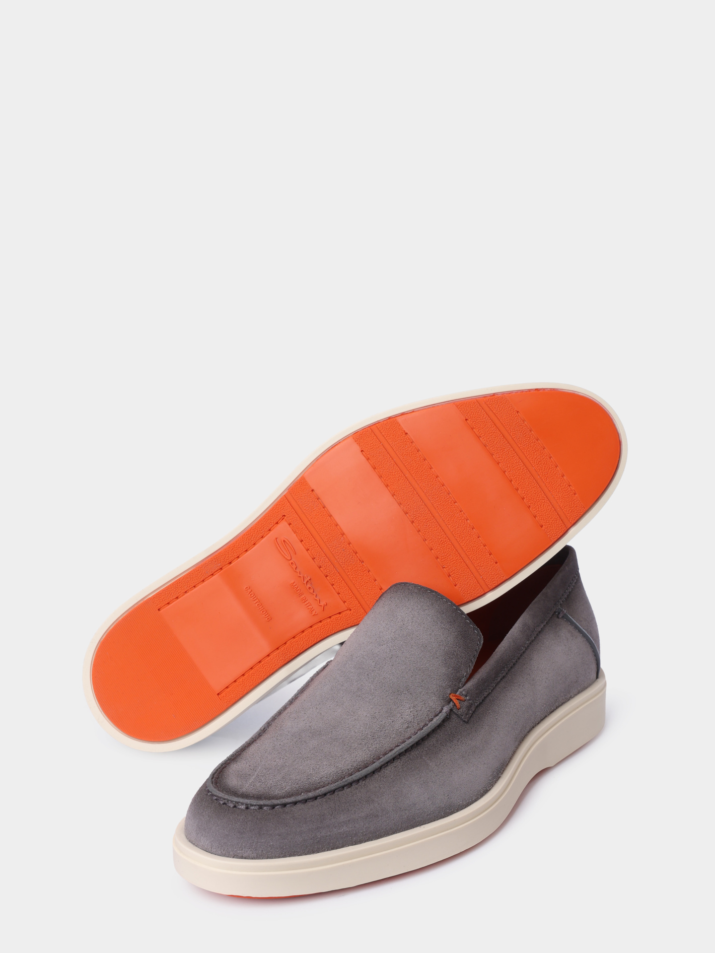 Лоферы Santoni MGDG17824TICBGEXG77 серые мужские из замши — купить в интернет-магазине Verdistore