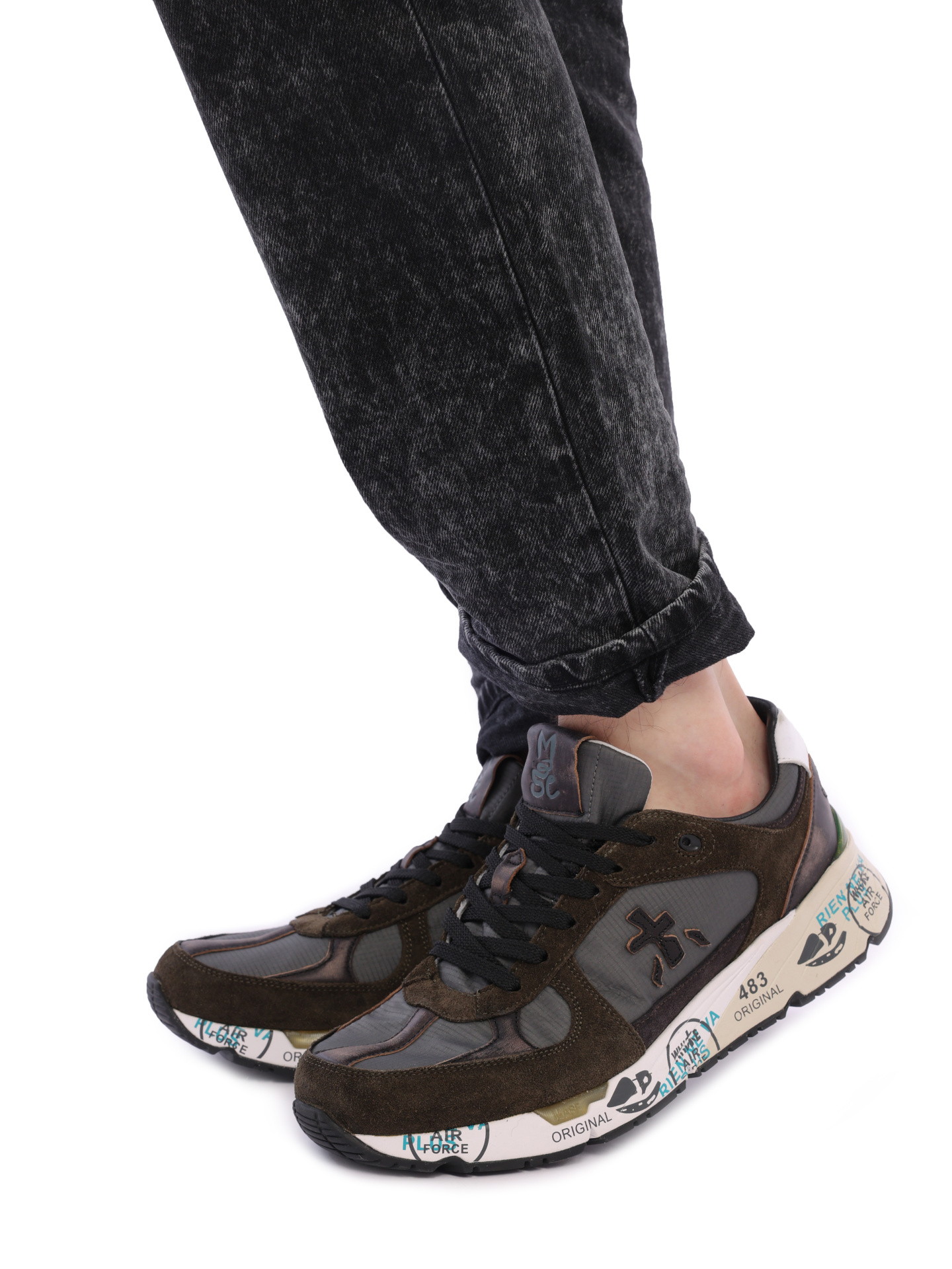 Кроссовки комбинированные с принтом на белой подошве — купить в интернет-магазине Verdistore