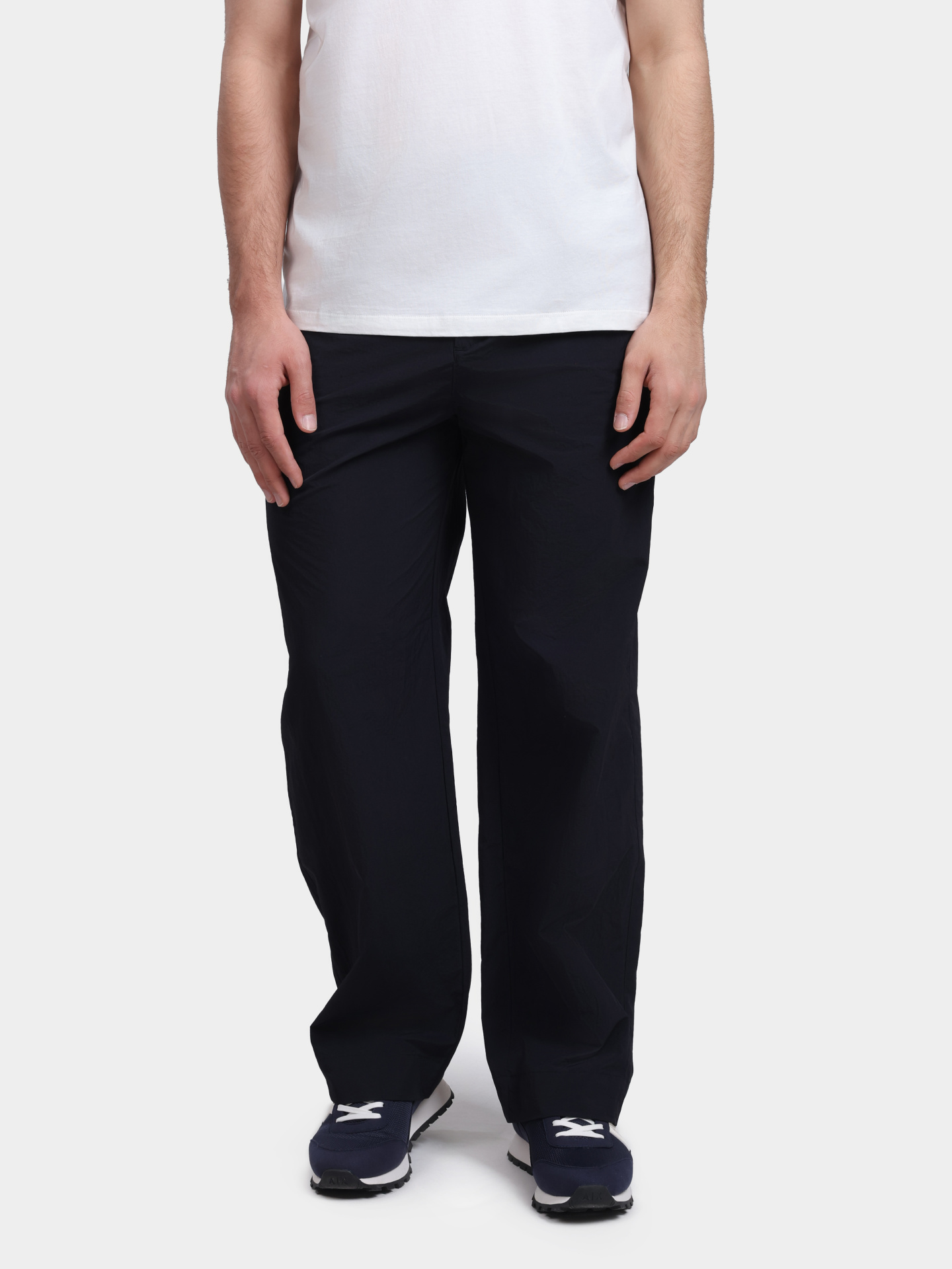 Брюки Armani Exchange XM002880 AF22504 UB101 темно-синие мужские — купить в интернет-магазине Verdistore