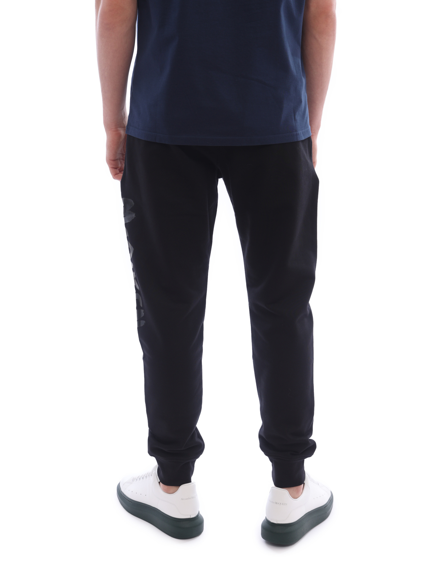 Брюки Alexander McQueen 688714 QSZ81 0911 черные мужские — купить в интернет-магазине Verdistore