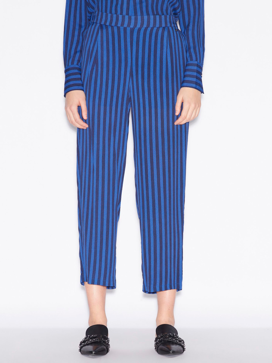 Брюки Armani Exchange 3GYP09 синие женские в полоску — купить в интернет-магазине Verdistore