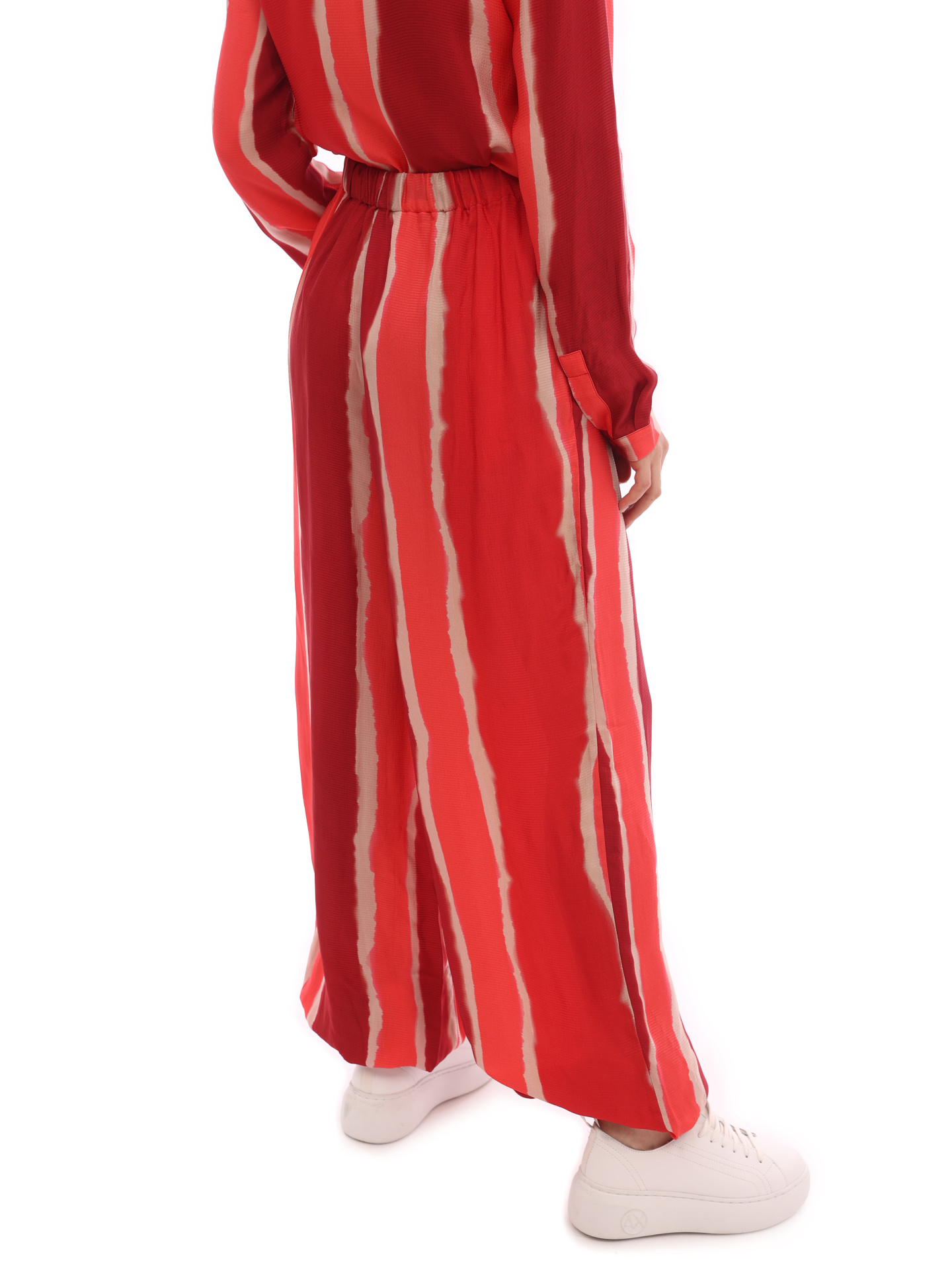 Брюки Armani Exchange 3LYP44 YNQWZ 7410 красные женские с полосками — купить в интернет-магазине Verdistore