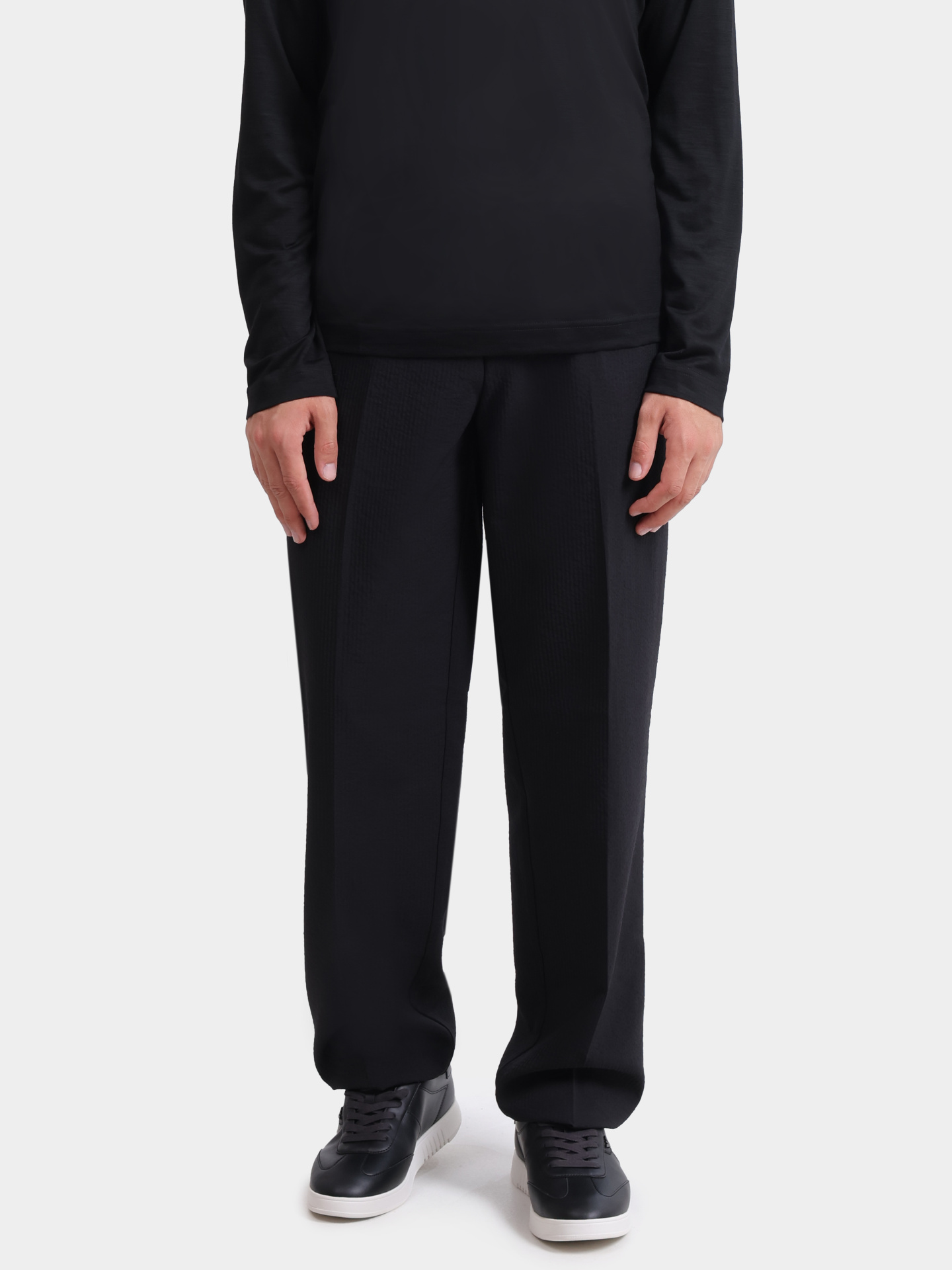 Брюки Emporio Armani EM005901 AF13674 UC001 черные мужские — купить в интернет-магазине Verdistore