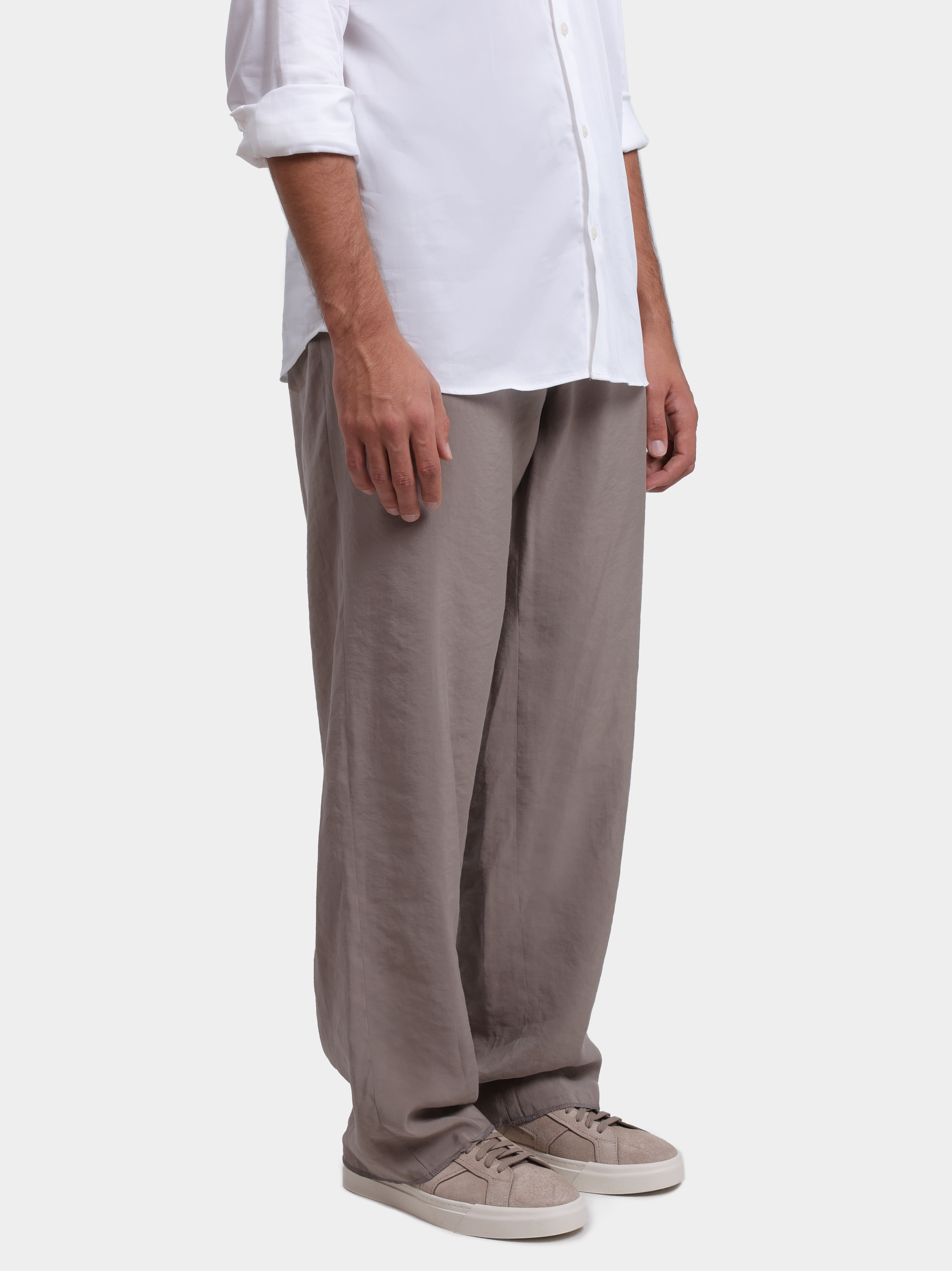 Брюки Emporio Armani EM005059 TE20387 U6266 бежевые мужские прямого кроя — купить в интернет-магазине Verdistore