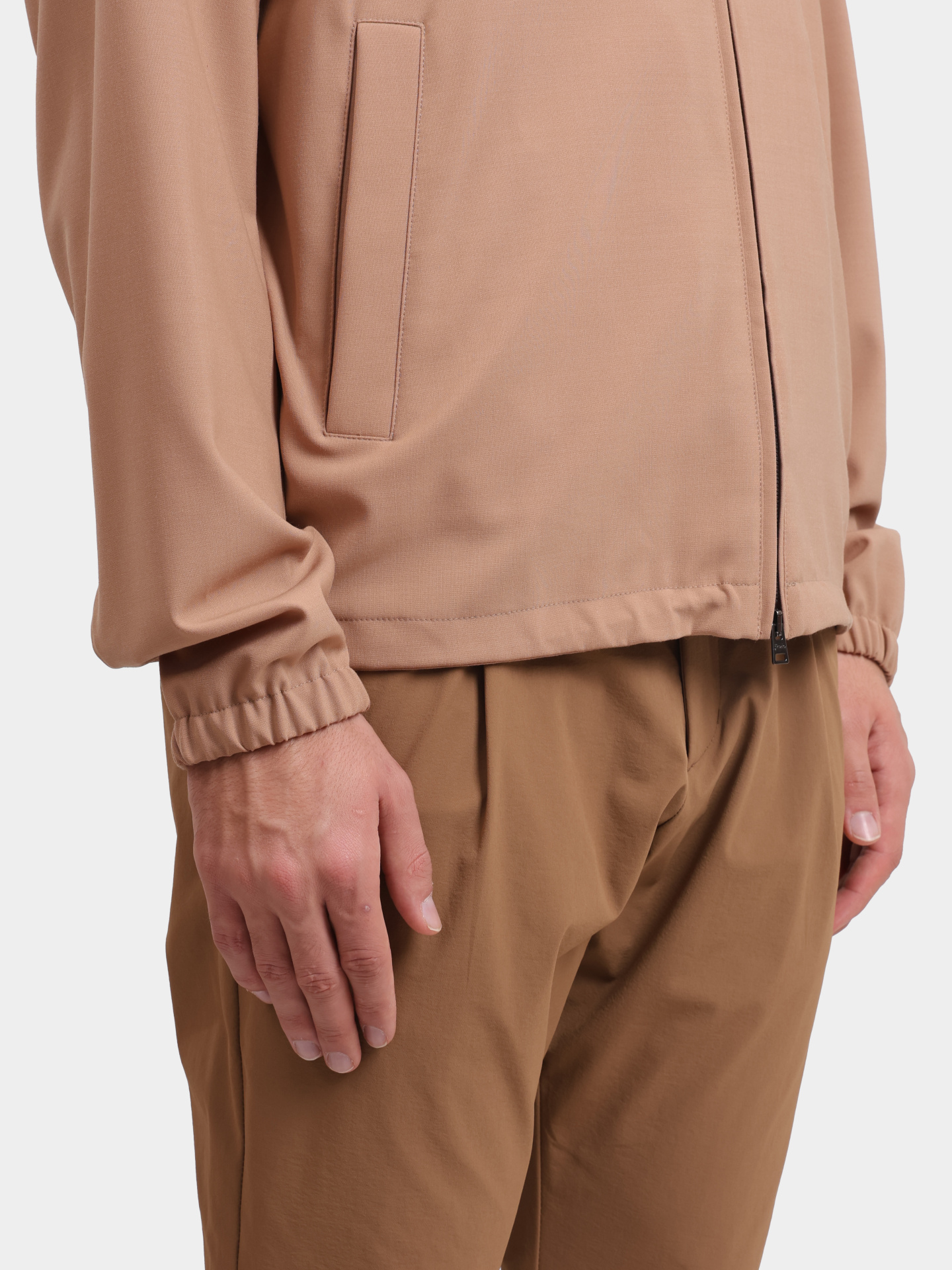 Куртка Herno GI000438U 33421 2157 бежевая мужская — купить в интернет-магазине Verdistore