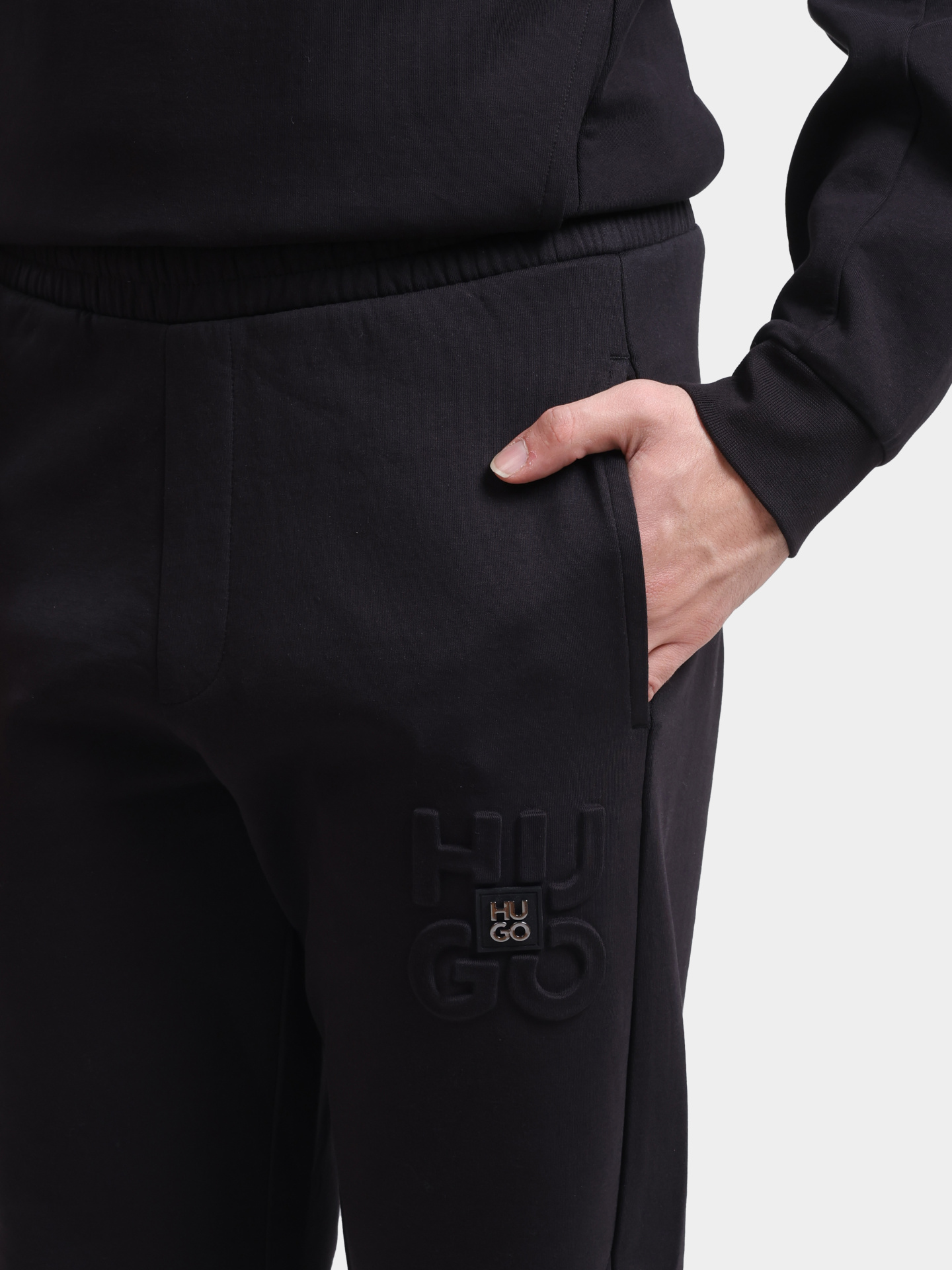 Брюки спортивные Hugo Debospant 10267272 01 черные мужские — купить в интернет-магазине Verdistore