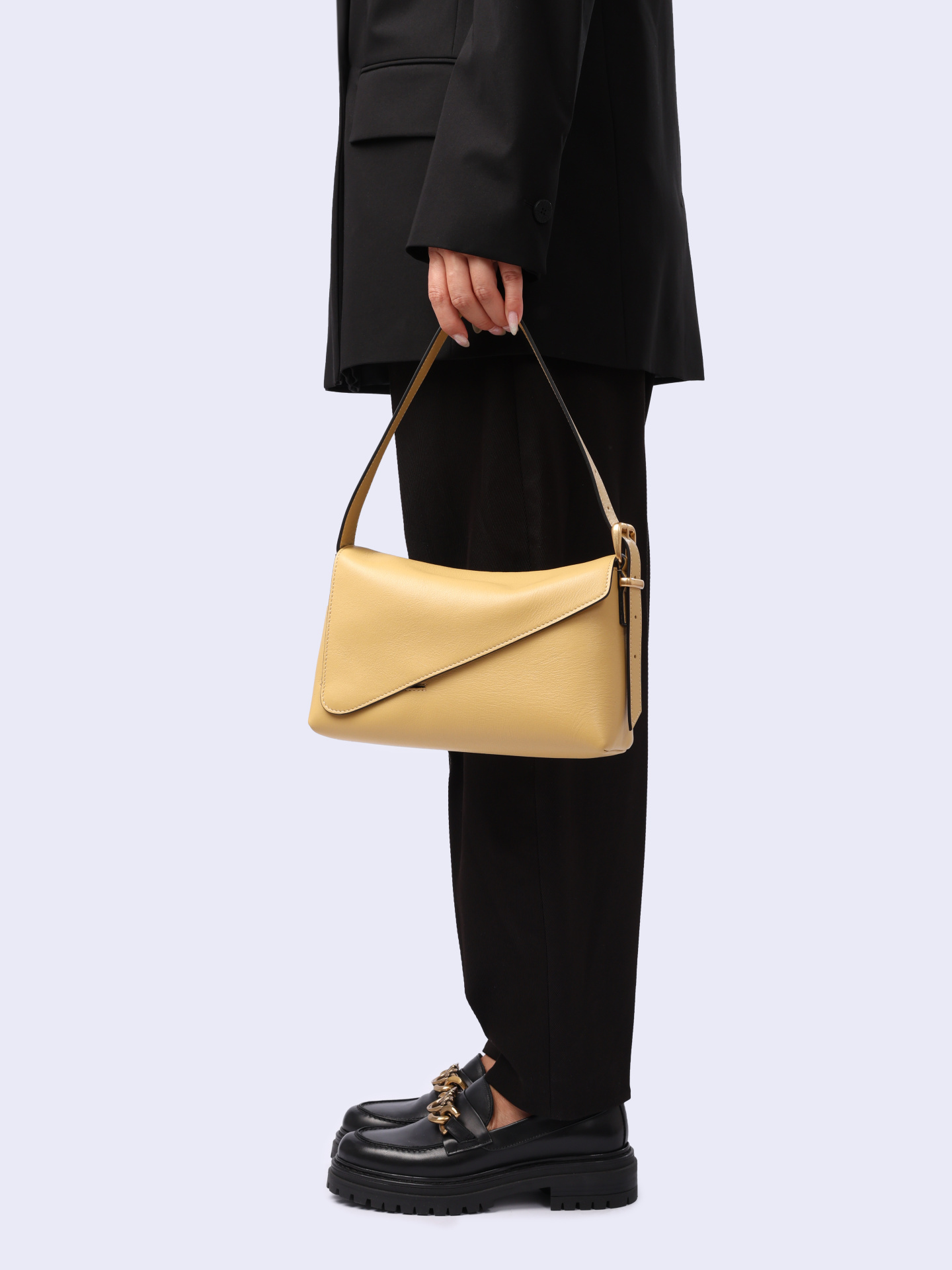 Сумка 24102000132 1317 из телячьей кожи  — купить в интернет-магазине Verdistore