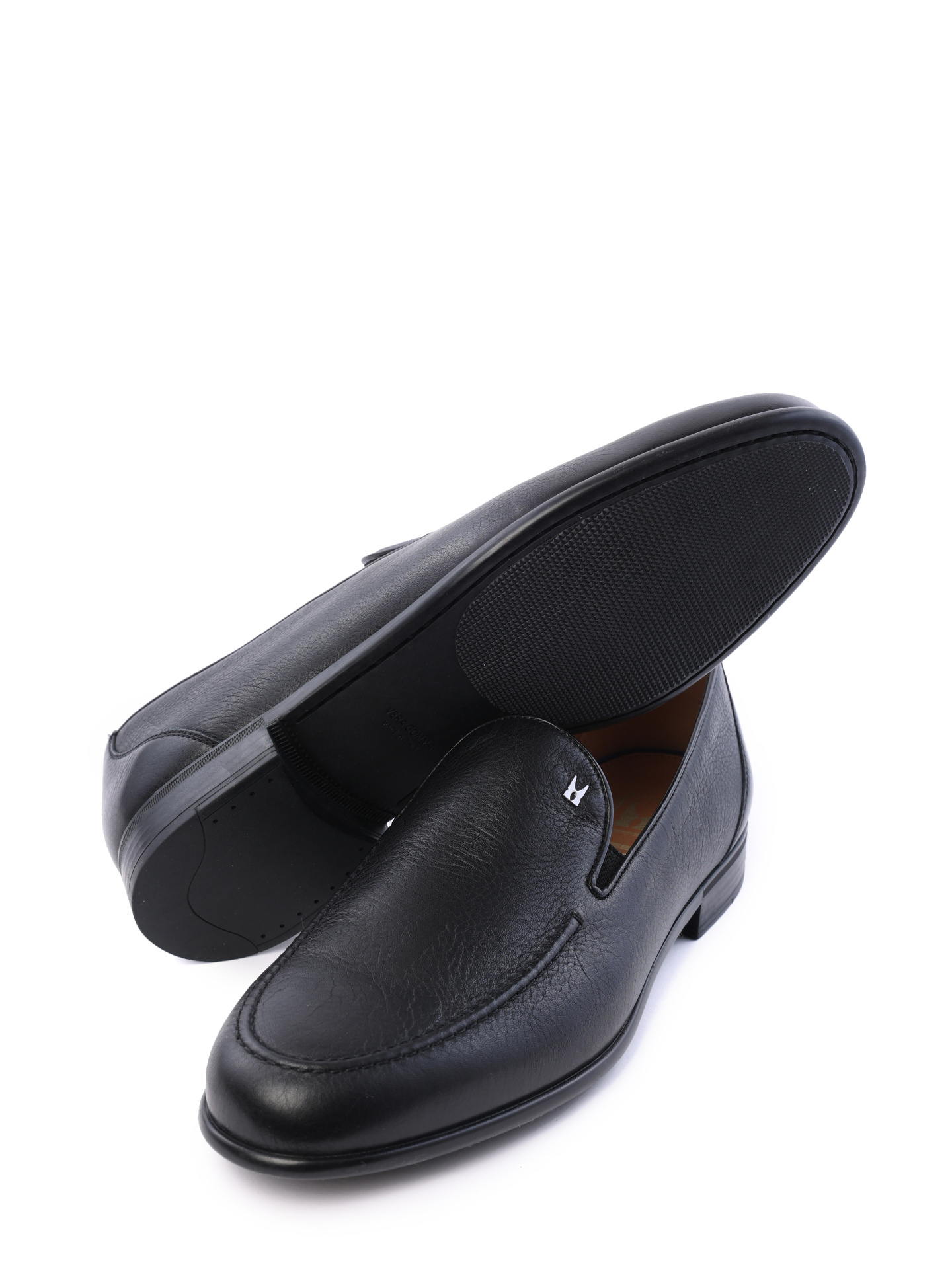 Мокасины на каблуке из черной фактурной кожи  — купить в интернет-магазине Verdistore