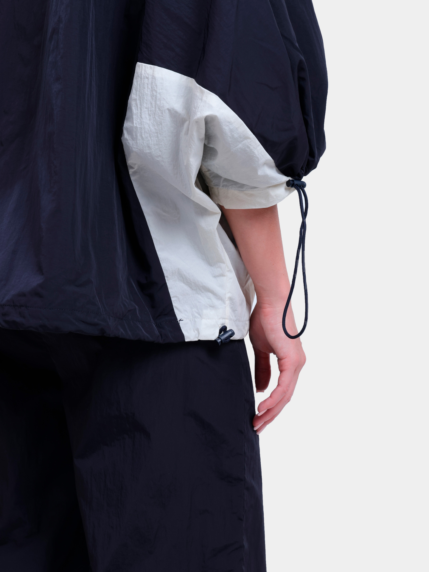 Мастерка AD-2433M 2001 женская из полиамида  — купить в интернет-магазине Verdistore