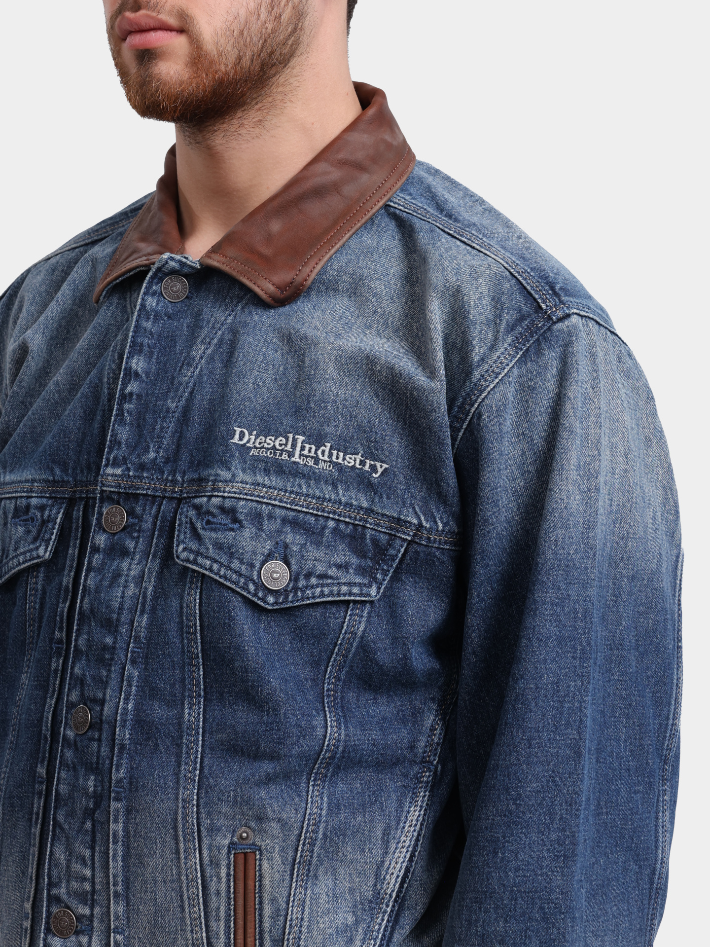 Куртка Diesel A21703007DV01 джинсовая синяя мужская укороченная — купить в интернет-магазине Verdistore