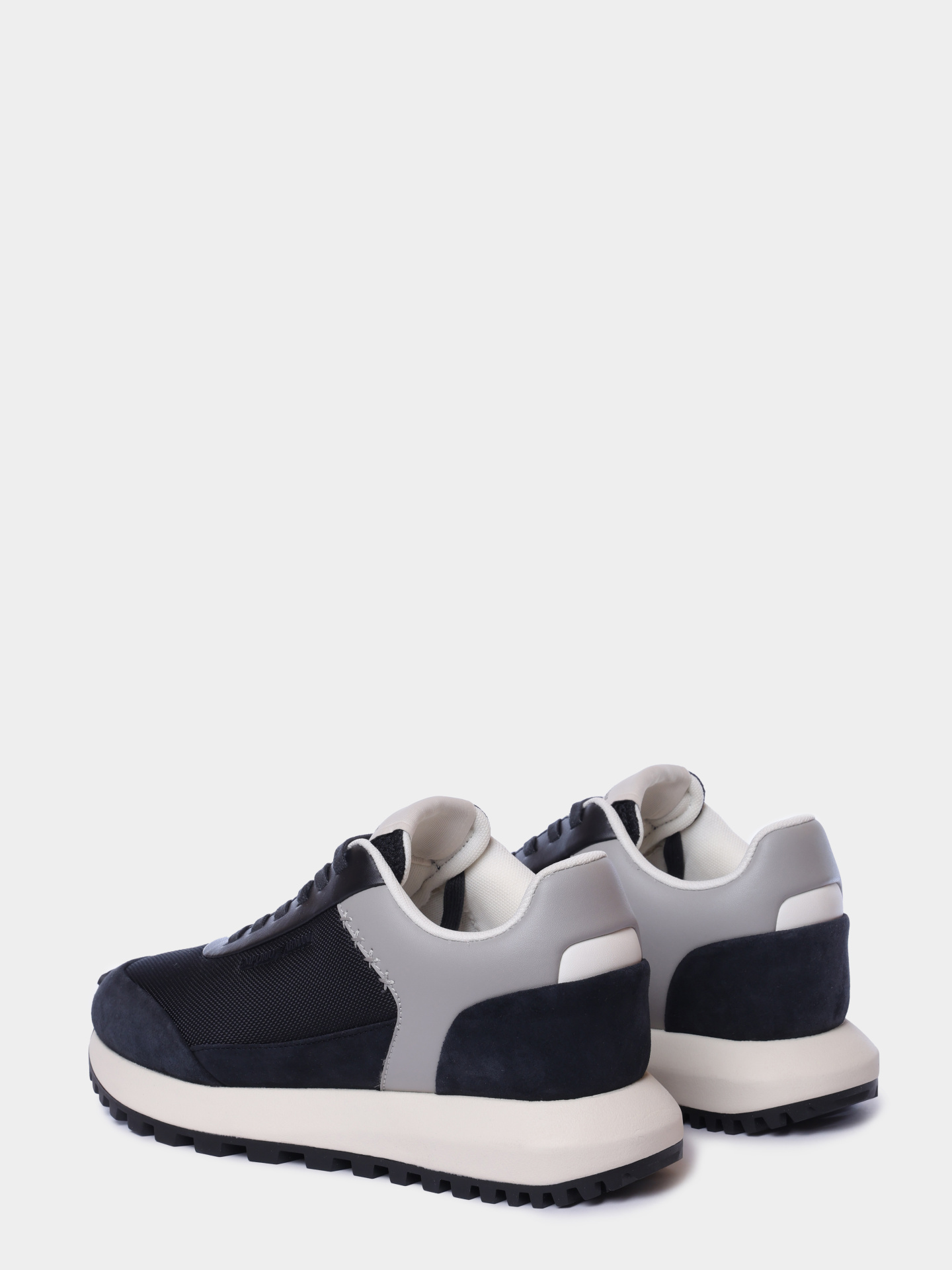 Кроссовки Emporio Armani EM004839 AF24321 MB617 черные мужские комбинированные  — купить в интернет-магазине Verdistore