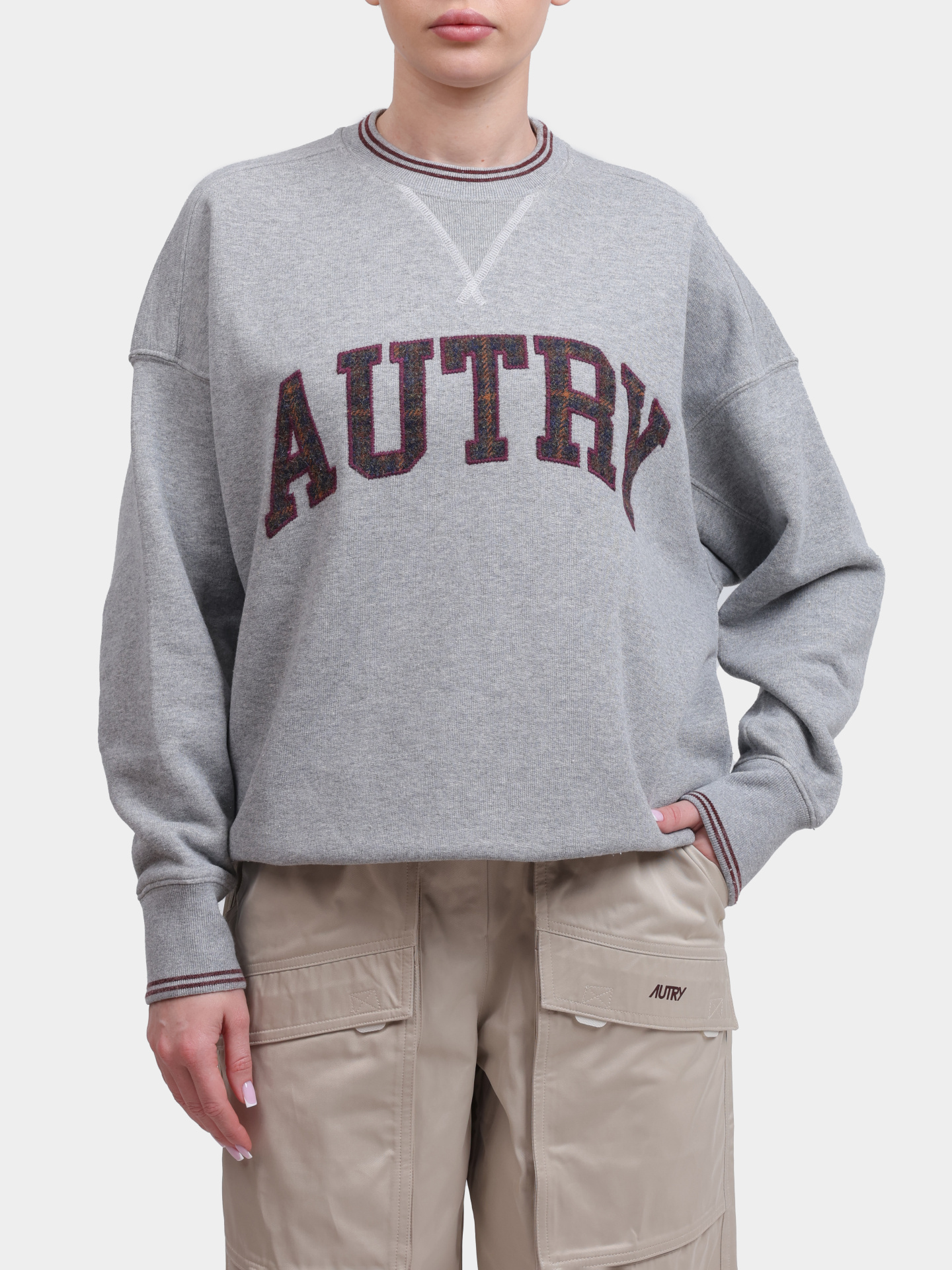 Свитшот Autry SWPW - L9HQ серый женский свободного кроя — купить в интернет-магазине Verdistore