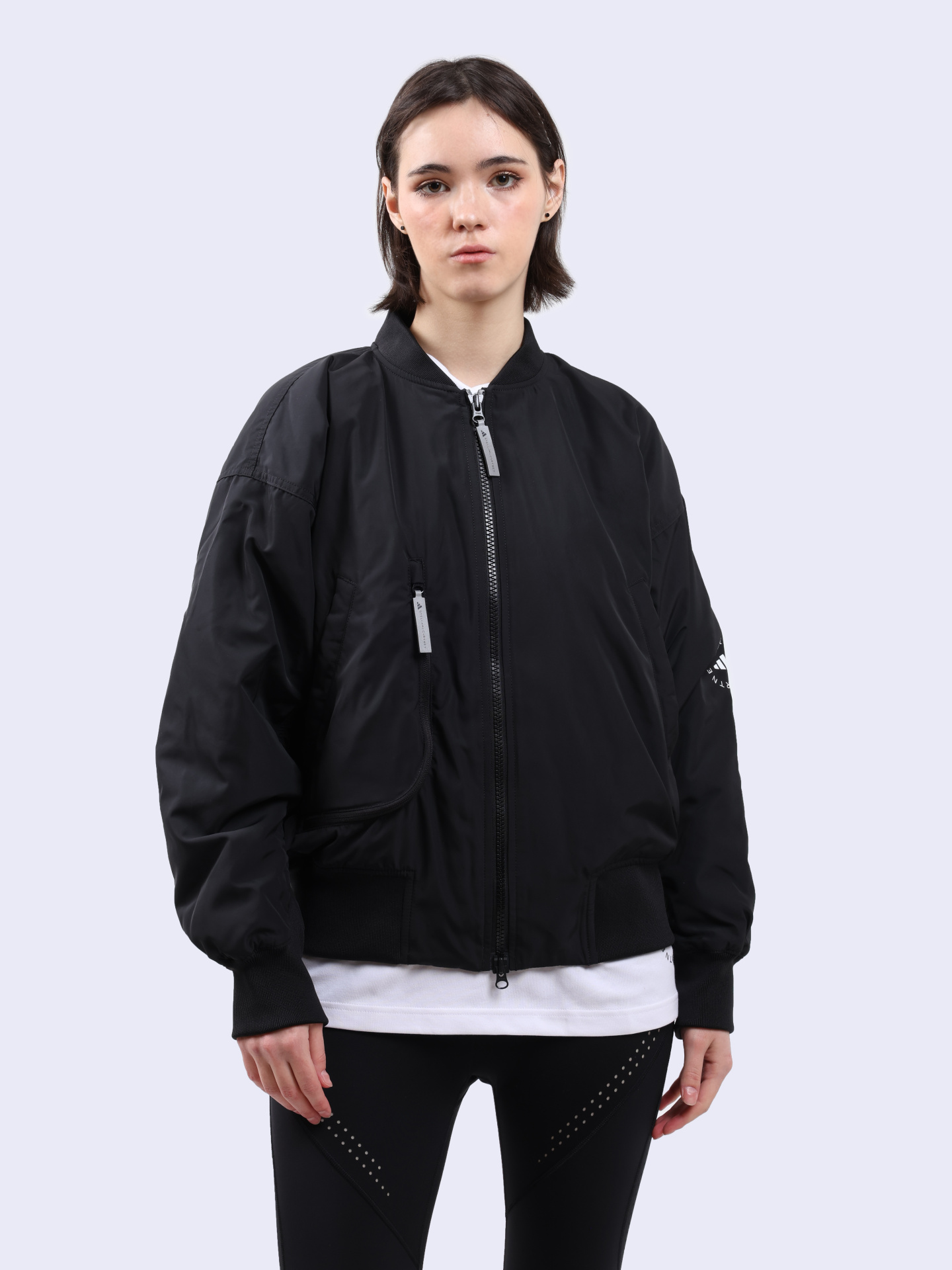картинка Куртка Adidas by Stella McCartney IP1370 черная женская от магазина Verdistore