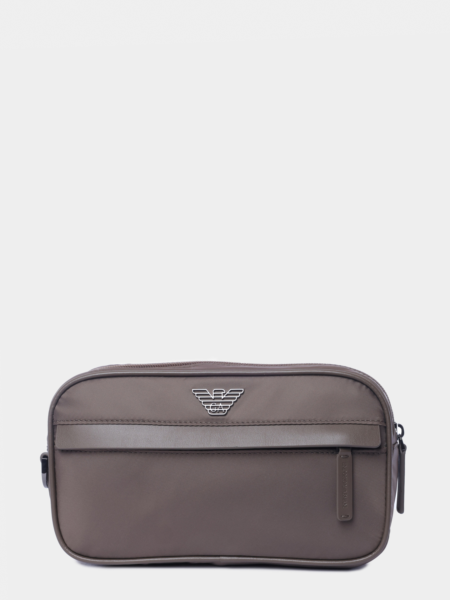 Косметичка Emporio Armani EM001811 AF13454 U6200 коричневая мужская — купить в интернет-магазине Verdistore