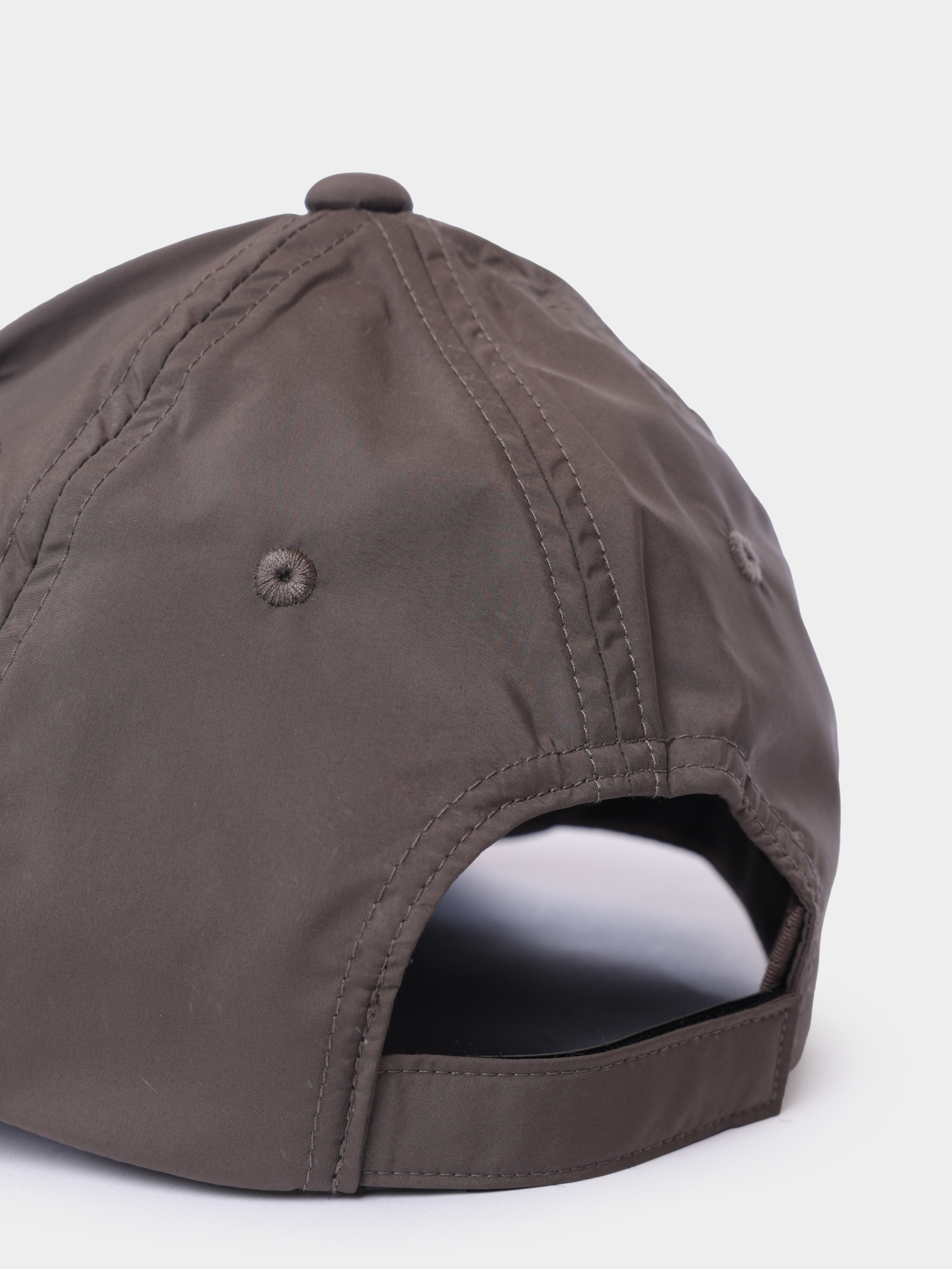 Бейсболка Emporio Armani EM003767 AF18503 U8143 коричневая мужская — купить в интернет-магазине Verdistore