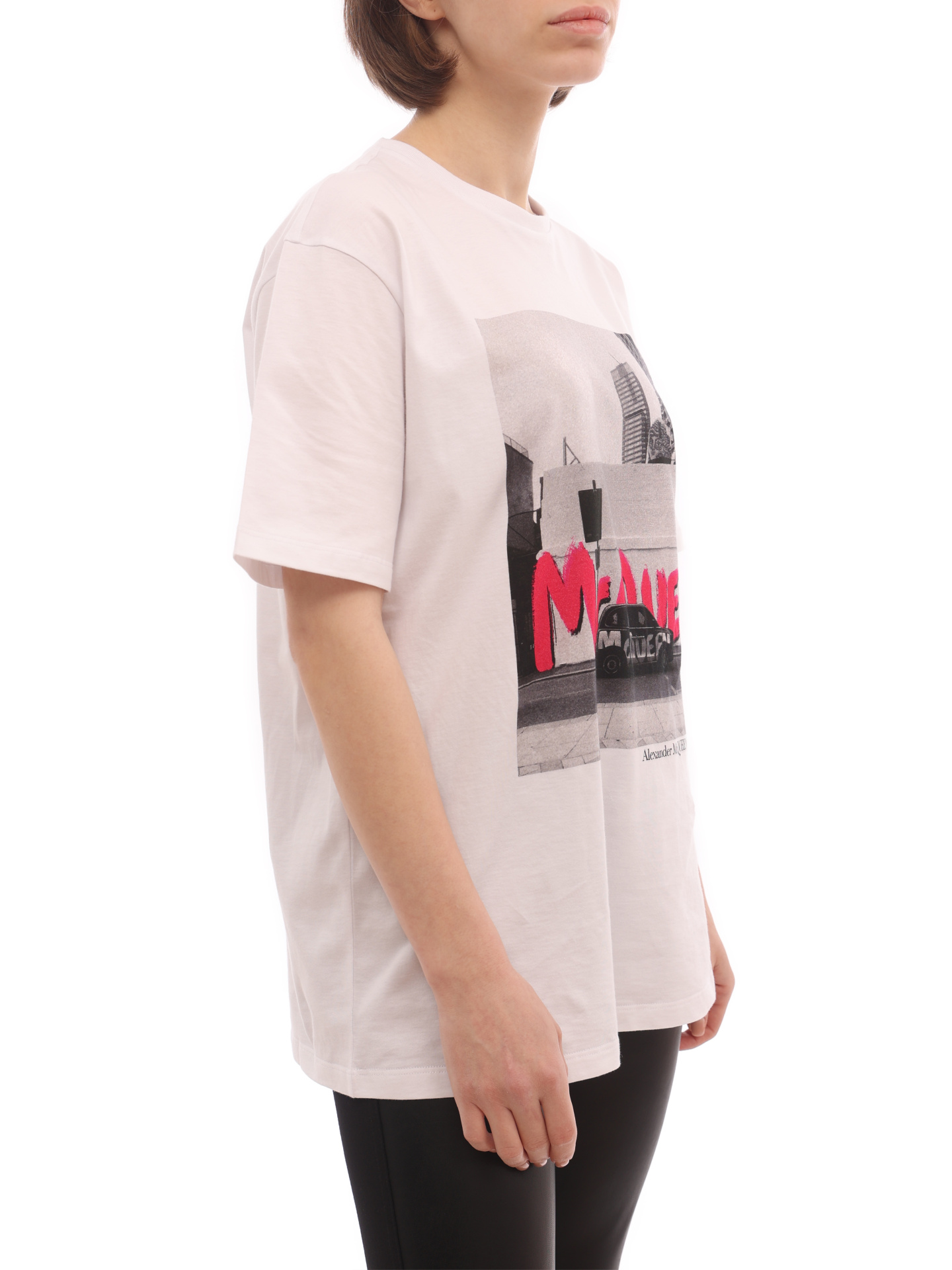 Футболка Alexander McQueen 701263 QZAFS 0900 белая женская — купить в интернет-магазине Verdistore