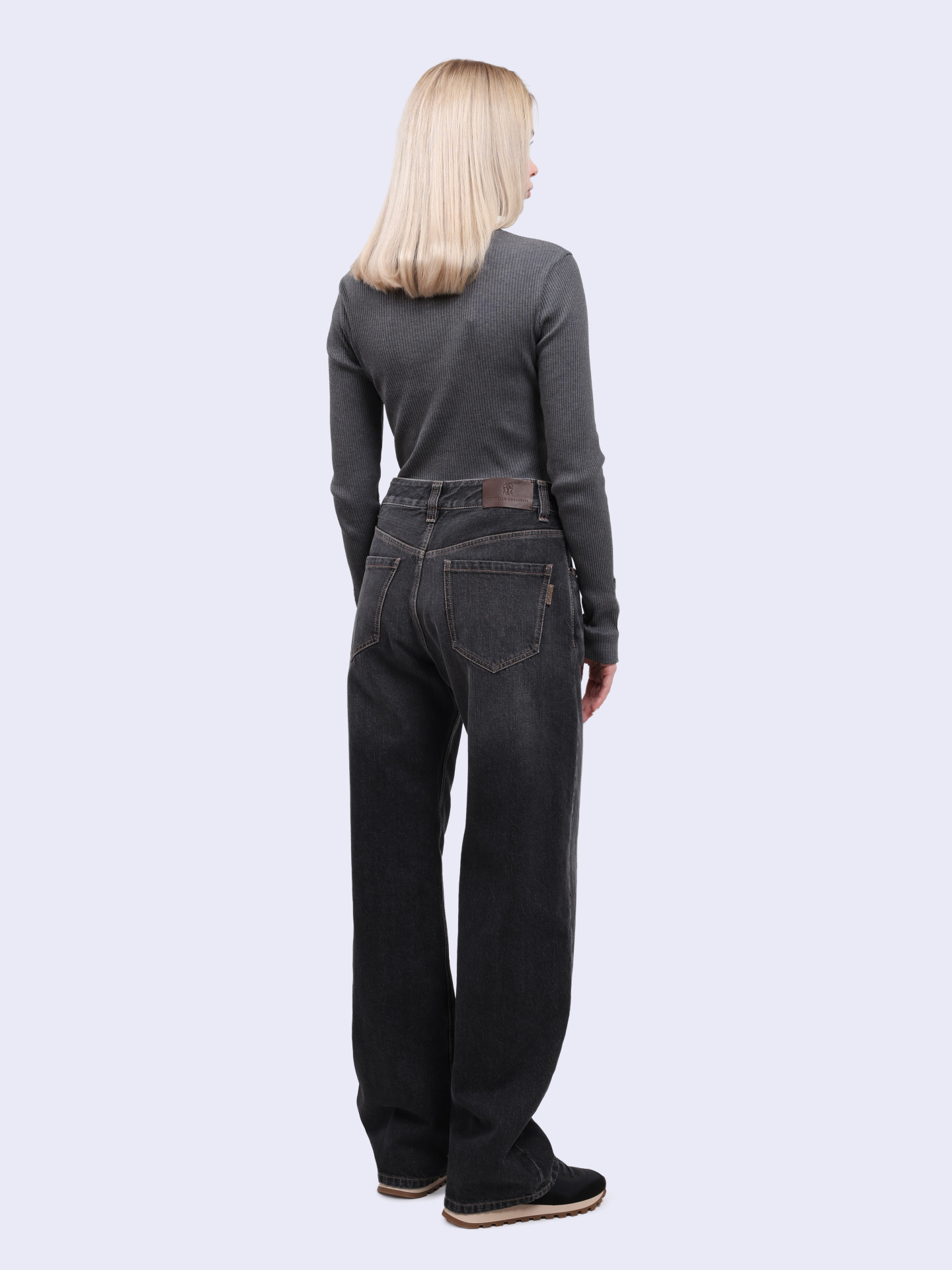 Джинсы Brunello Cucinelli MA095B1147 C8999 темно-серые женские — купить в интернет-магазине Verdistore