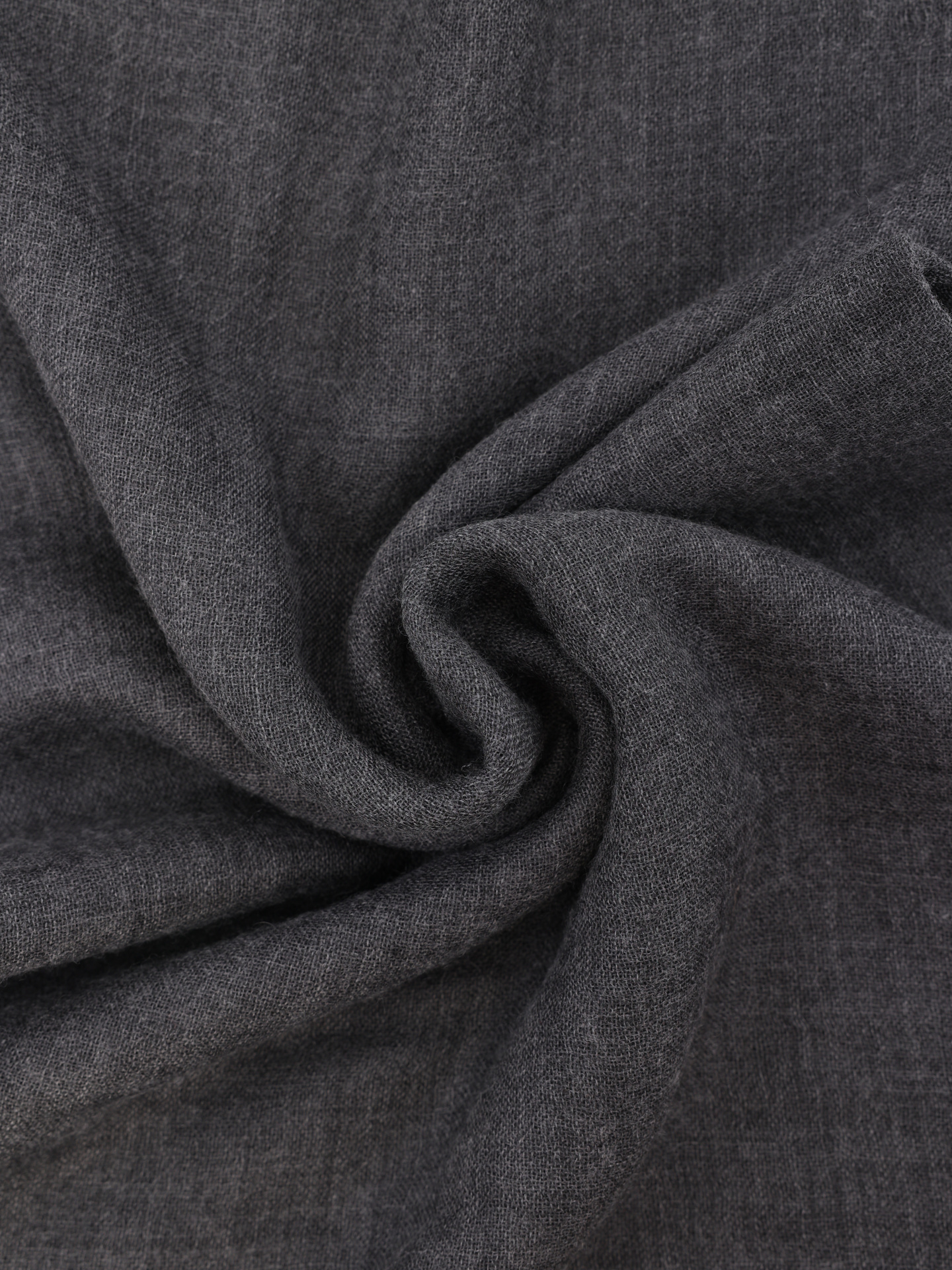 Шарф Brunello Cucinelli MSC932009 серый женский — купить в интернет-магазине Verdistore