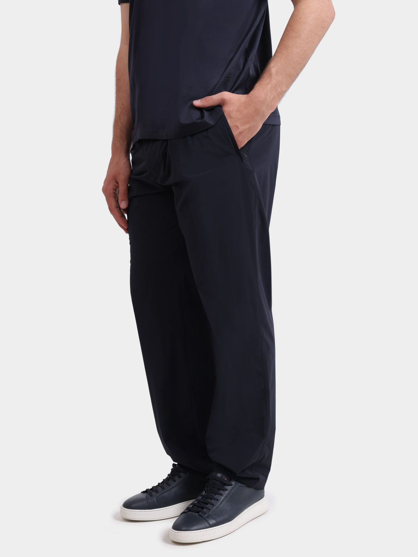 Брюки Emporio Armani EM005440 AF13772 UB118 темно-синие мужские — купить в интернет-магазине Verdistore