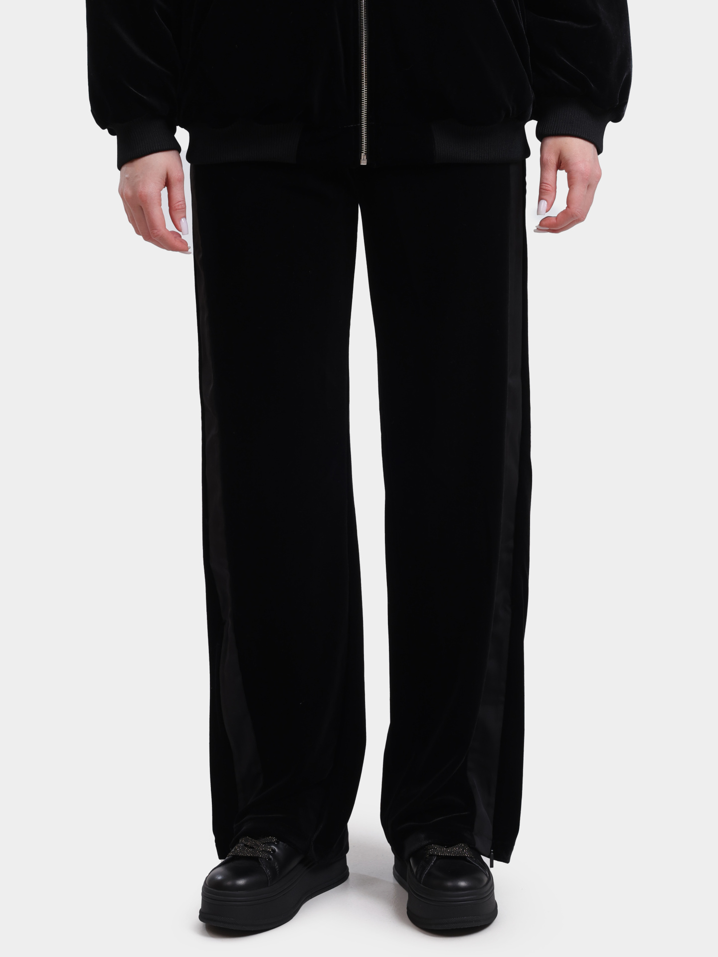 Брюки Armani Exchange XW000790 AF16147 UC001 бархатные женские — купить в интернет-магазине Verdistore
