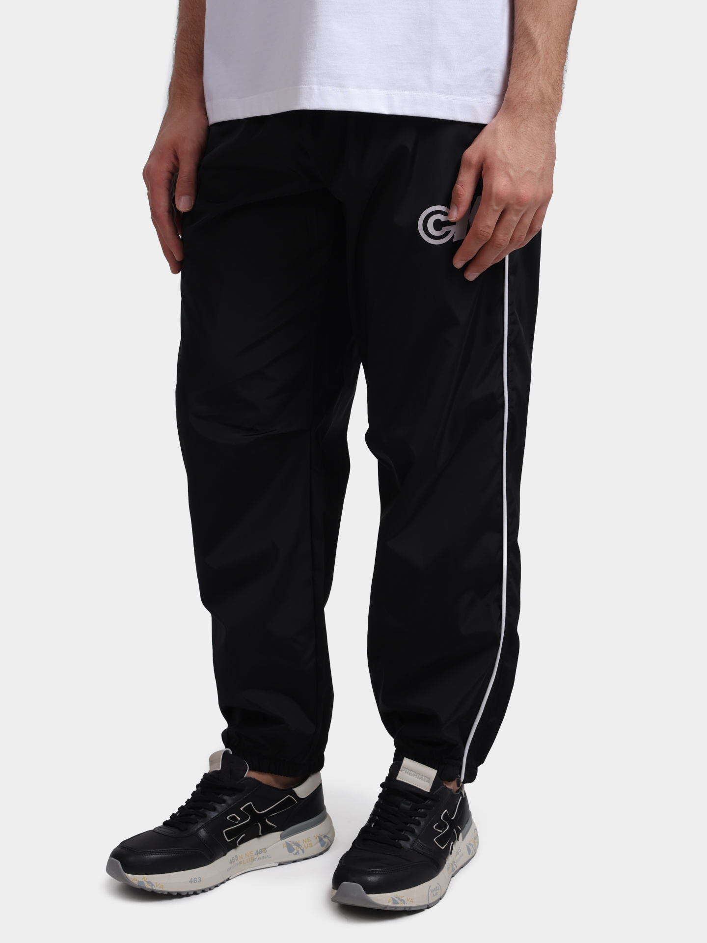 Джоггеры Calvin Klein Jeans LV04RC615G UB1 черные мужские — купить в интернет-магазине Verdistore