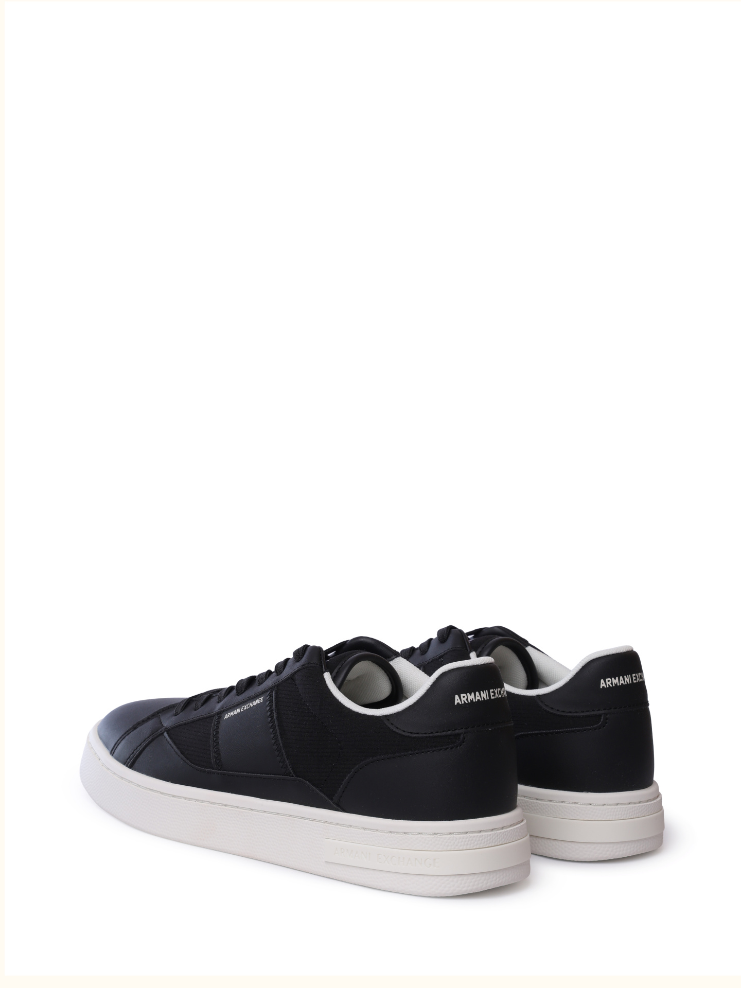 Кроссовки Armani Exchange XUX241 XV911 K001 чёрные мужские из искусственной кожи — купить в интернет-магазине Verdistore
