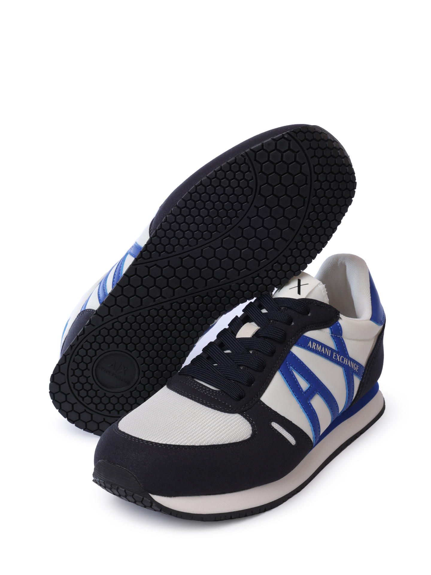 Кроссовки Armani Exchange XUX017 XCC68 U385 комбинированные мужские с логотипом — купить в интернет-магазине Verdistore