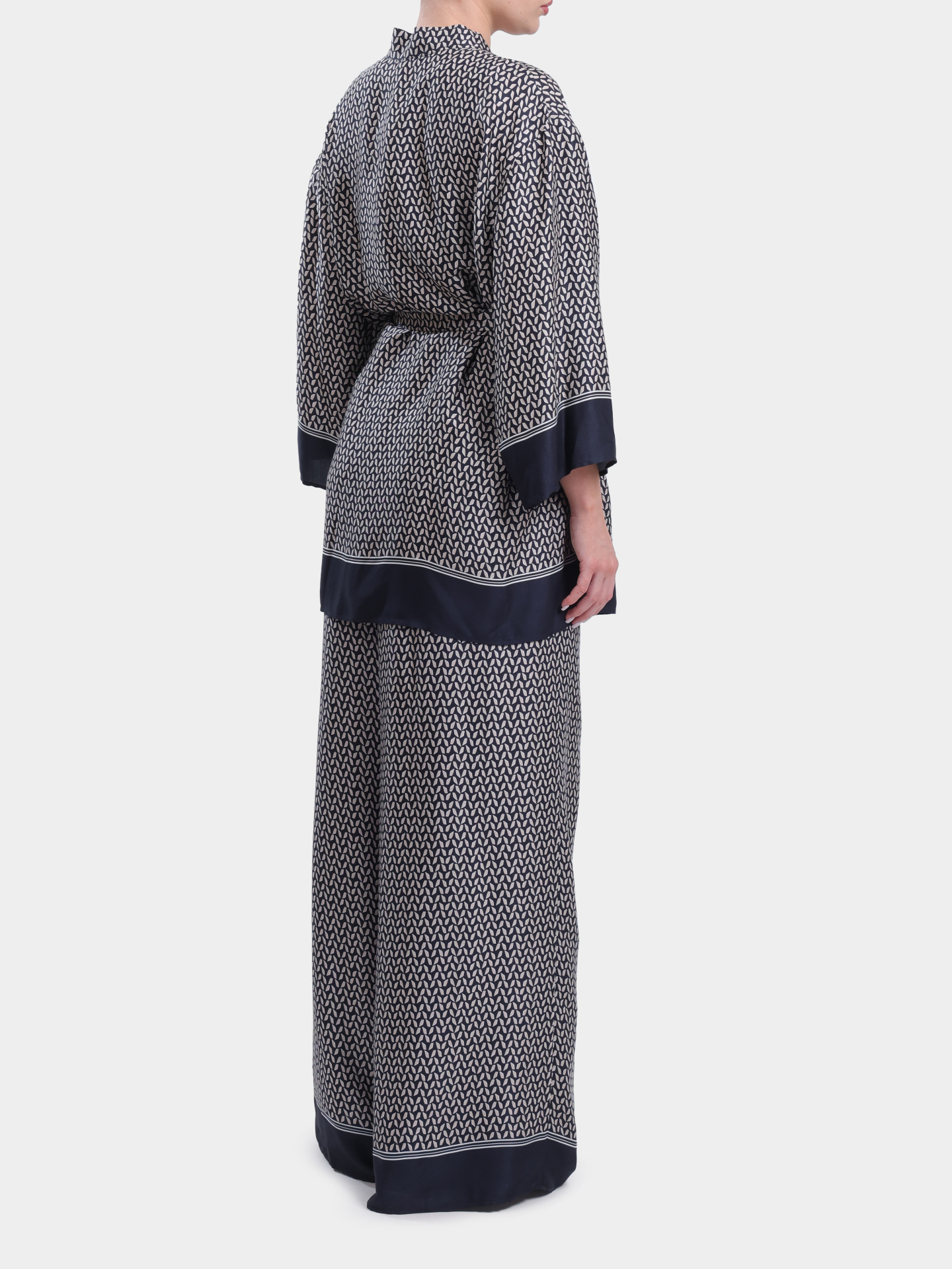 Кимоно Peserico S06465A 8190 961 женское из вискозы — купить в интернет-магазине Verdistore