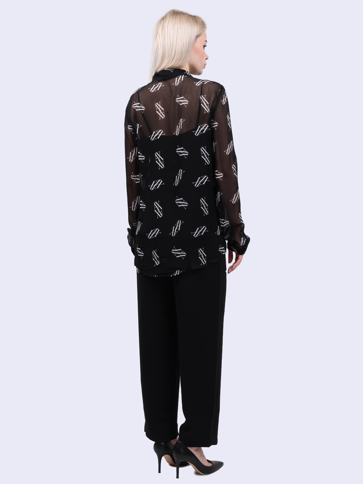 картинка Брюки классические Armani Exchange XW000030 AF10264 UC001 черные женские от магазина Verdistore