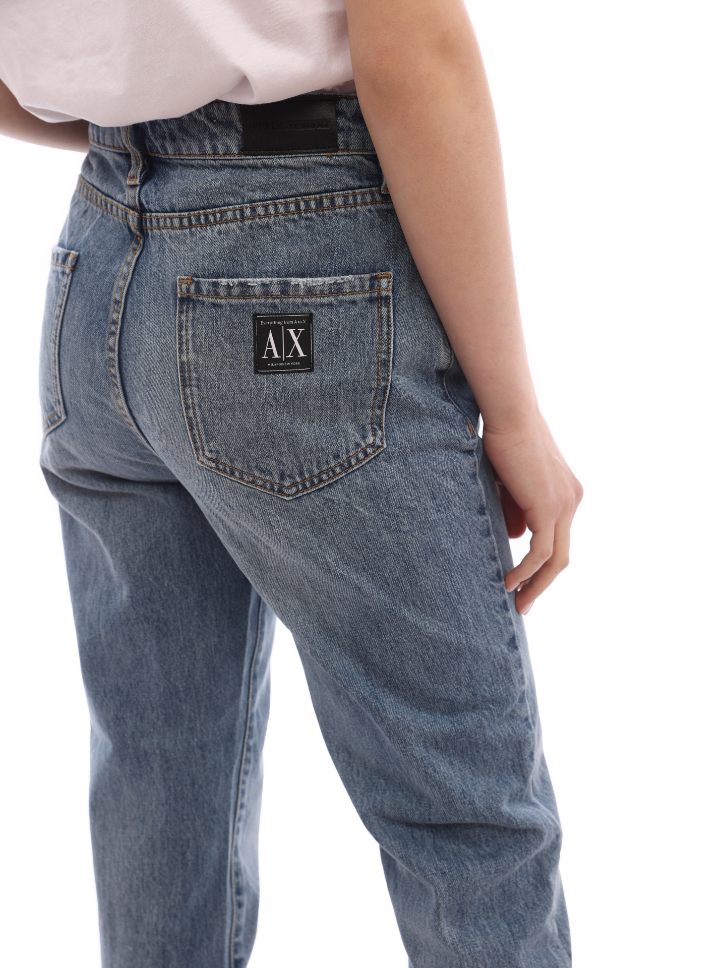 Джинсы Armani Exchange 3LYJ06 Y1VFZ 1500 голубые женские на завышенной талии — купить в интернет-магазине Verdistore