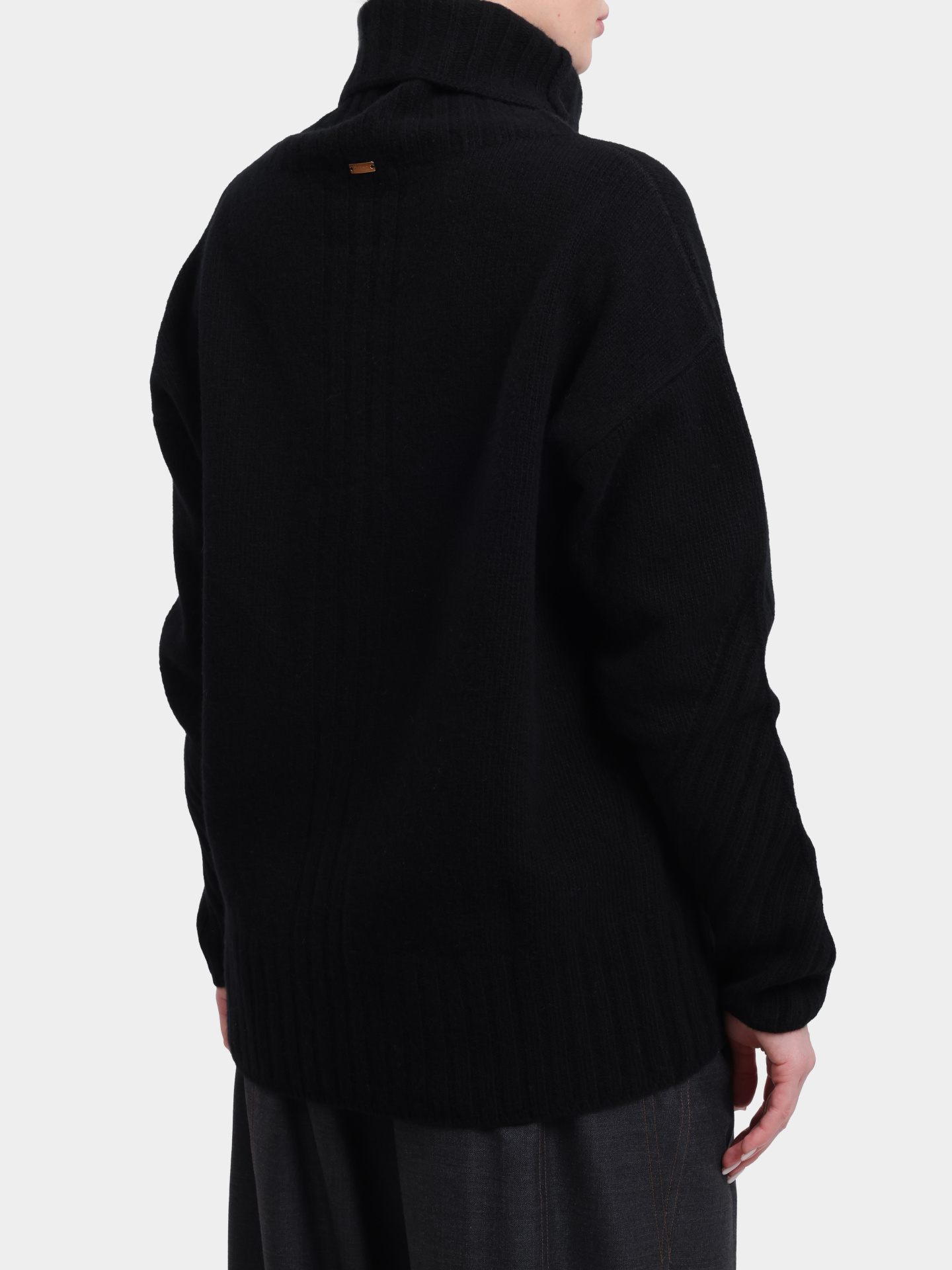 Свитер ML000039D 70100 9300 черный женский — купить в интернет-магазине Verdistore