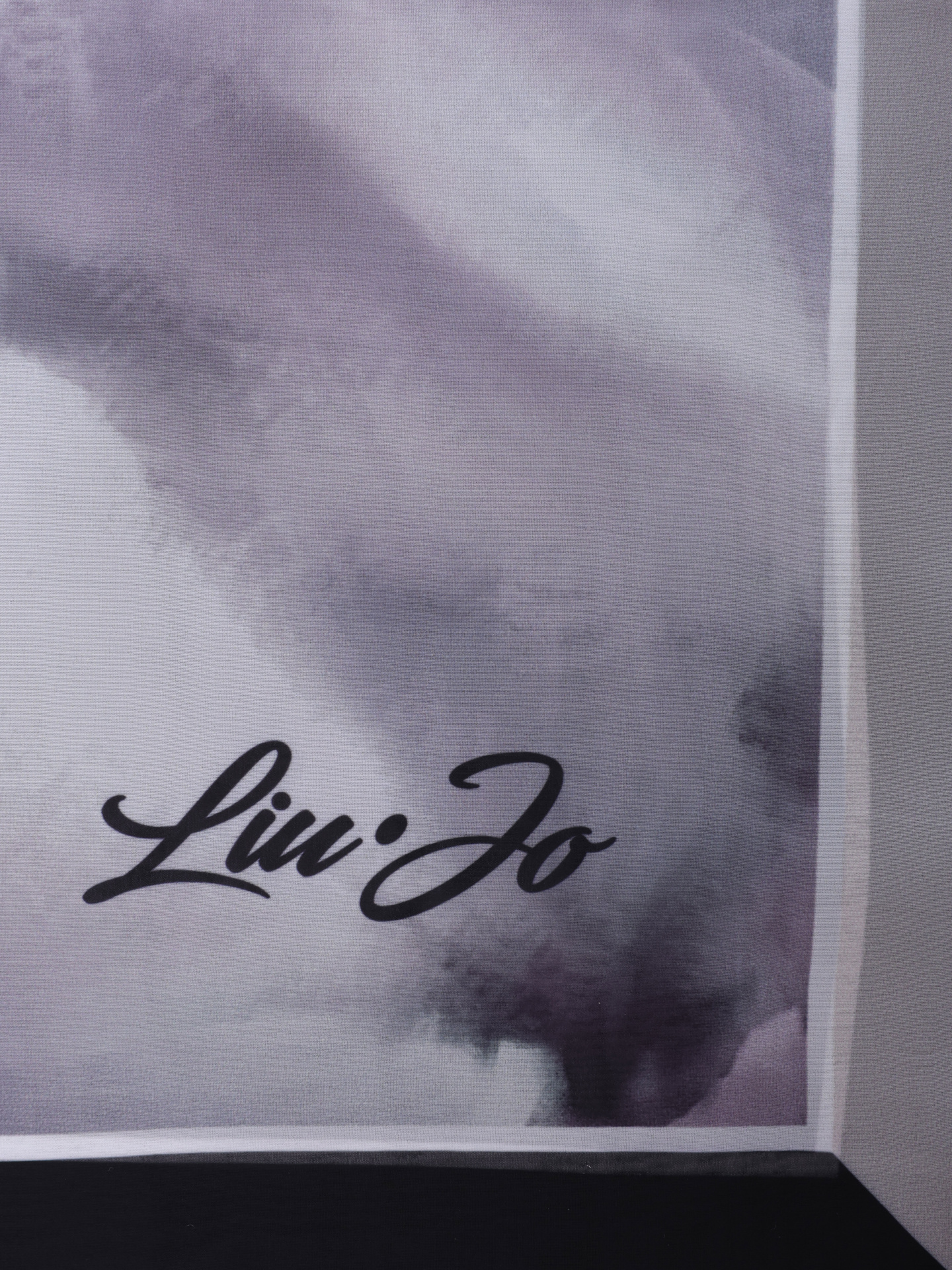 Платок Liu-Jo 2A6040 T2745 22222 серый женский — купить в интернет-магазине Verdistore