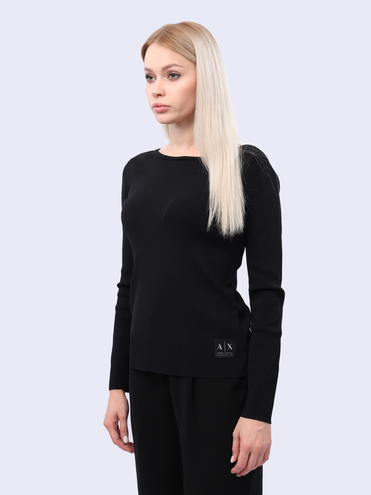 картинка Лонгслив Armani Exchange XW000047 AF10352 UC001 черный женский с вырезом от магазина Verdistore