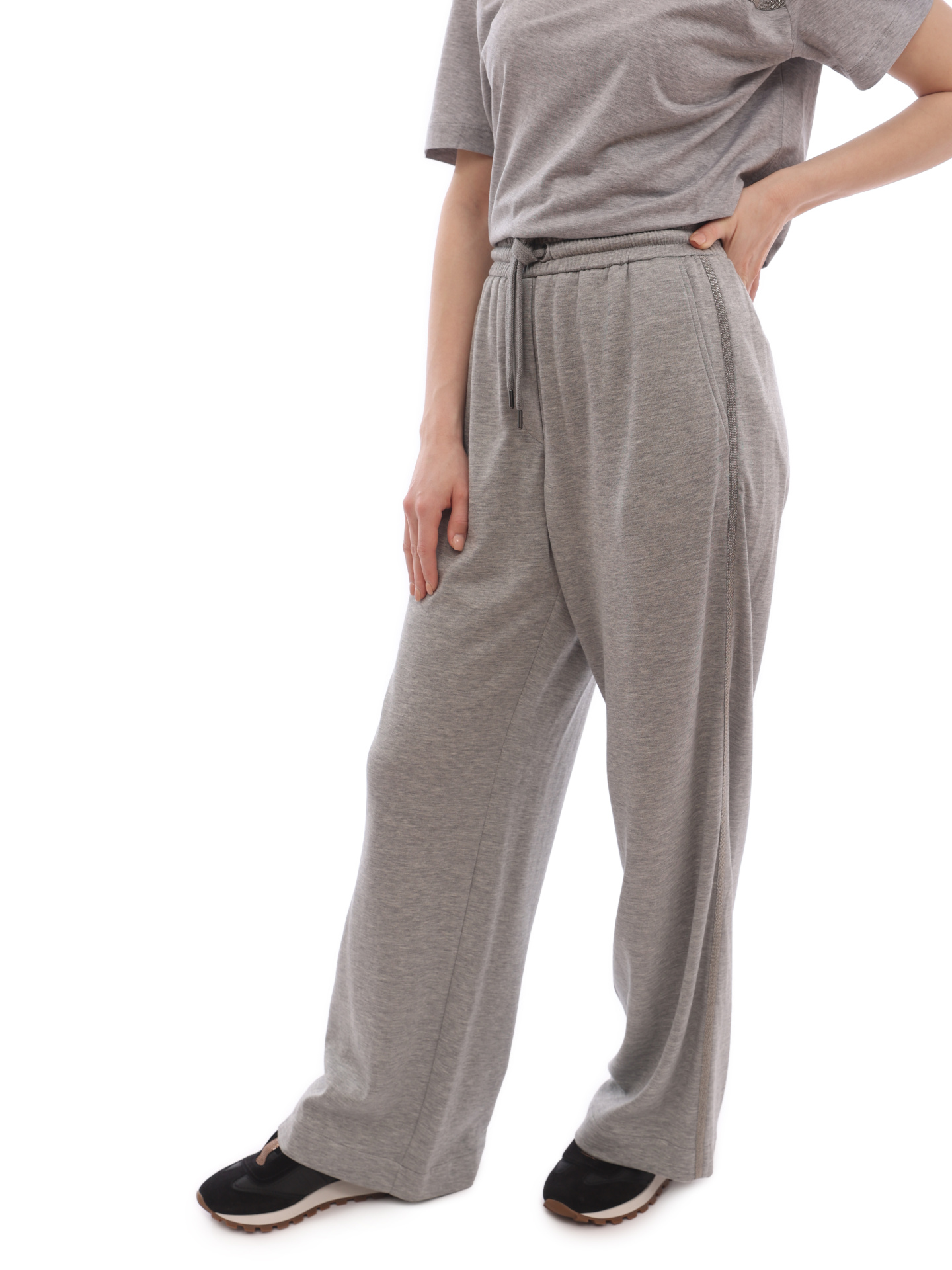 Брюки Brunello Cucinelli MD828SM689 C571 серые женские с узкими лампасами — купить в интернет-магазине Verdistore